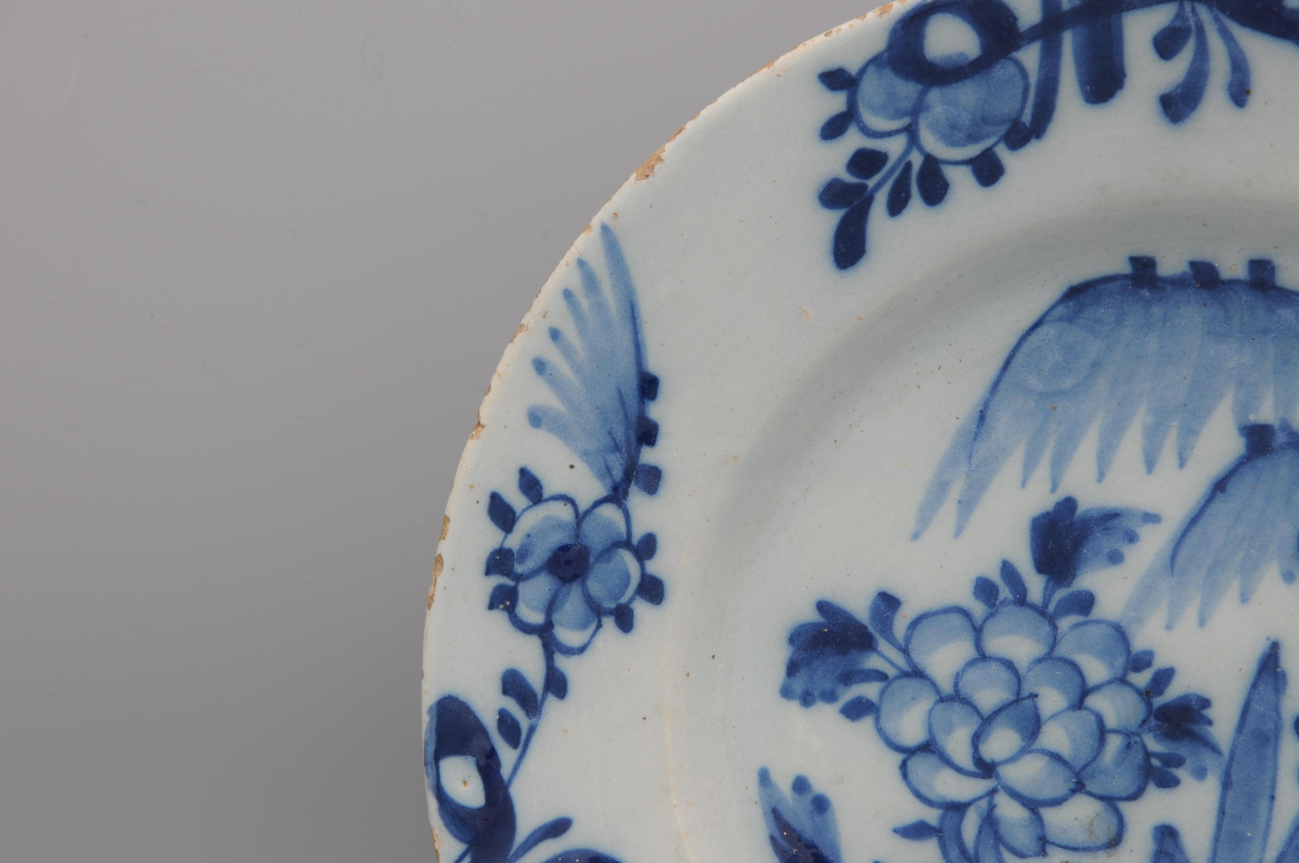 Delft - Plato chinoiserie azul y blanco - Siglo XVIII Glaseado en venta