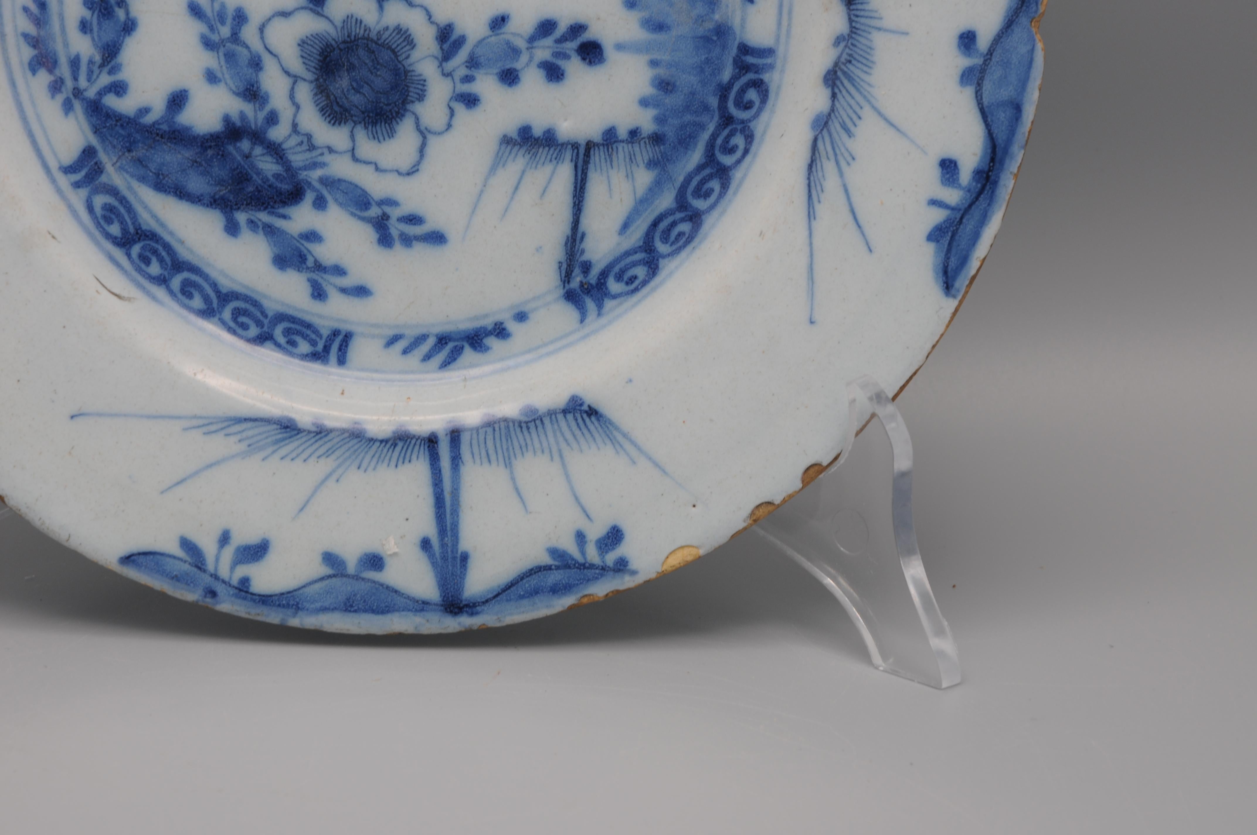 18th Century Delft - Blue and white chinoiserie plate - 18th century For Sale