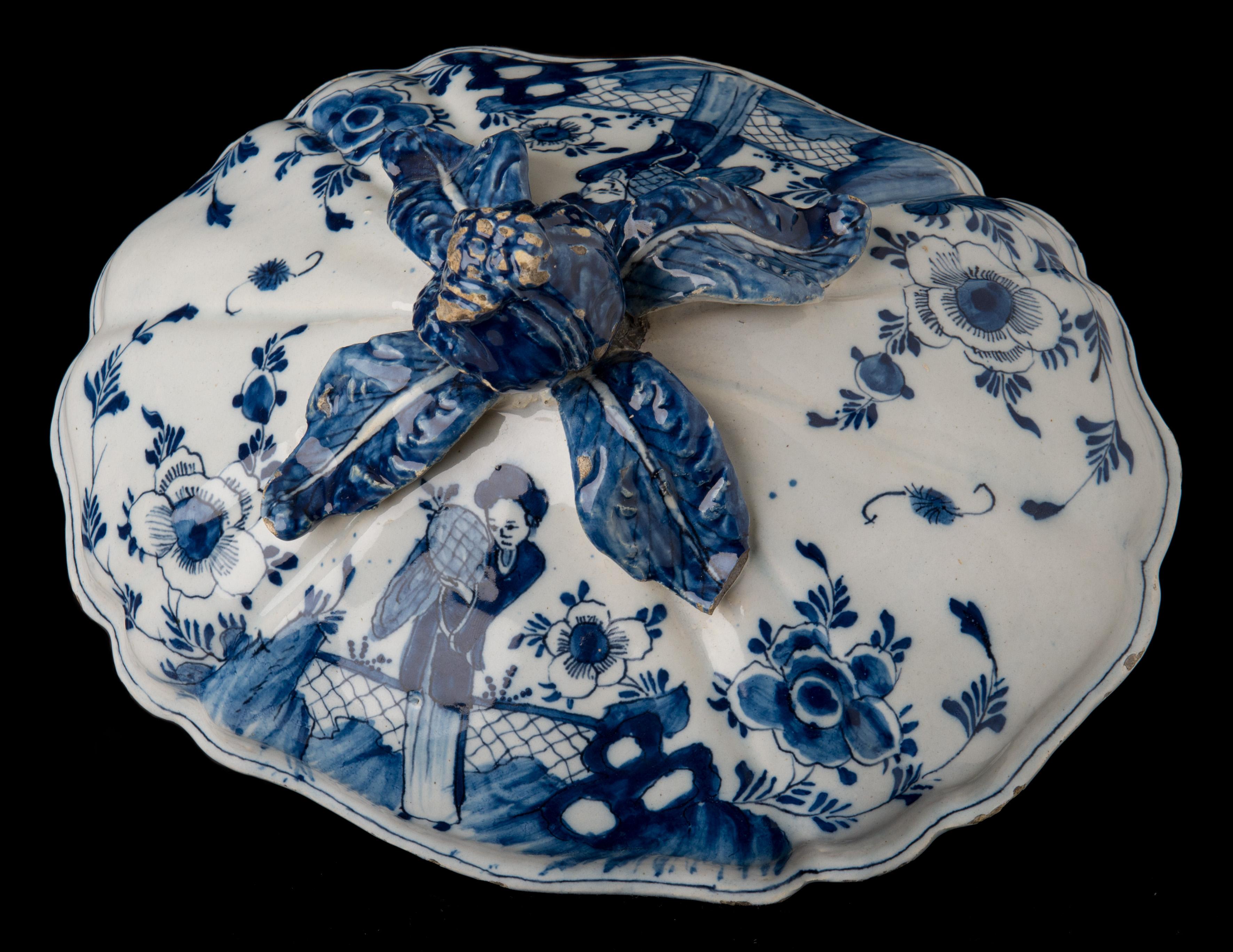 Delft, Blue and white chinoiserie tureen Delft, circa 1750 Mark: DM For Sale 2