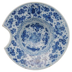 Delft - Blue and white Delftware barber’s bowl, mille-fleurs decor, 18th century