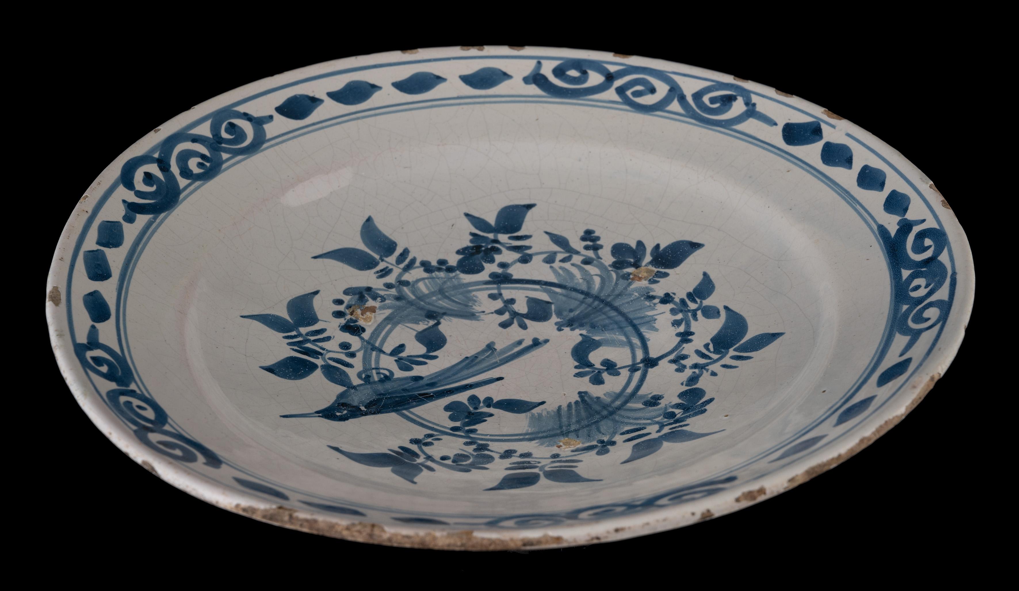 Delft Blue and White Dish with Bird on a Double Ring, 1700-1750 For Sale 1