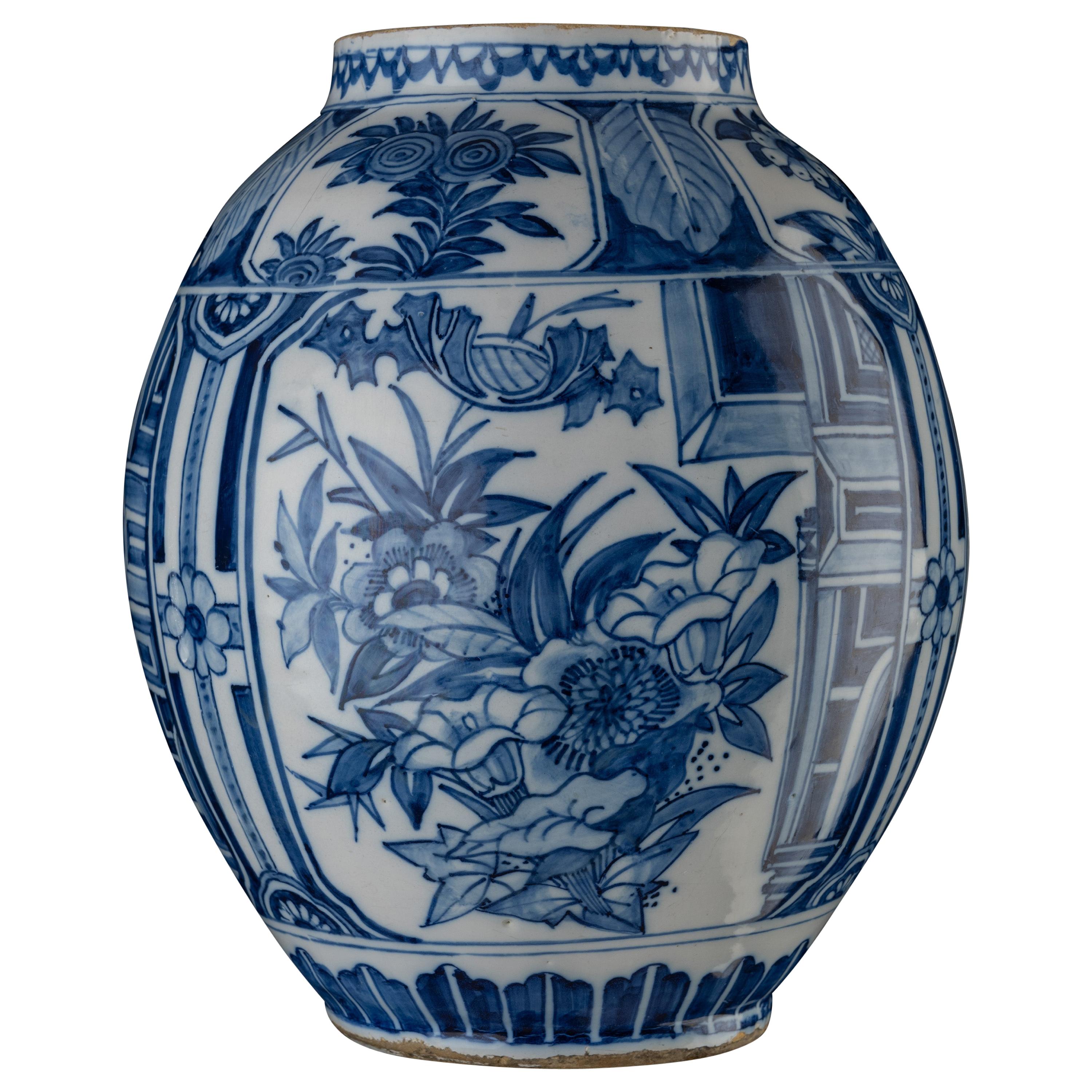 Delft, Blue and White floral Chinoiserie Jar, 1650-1680