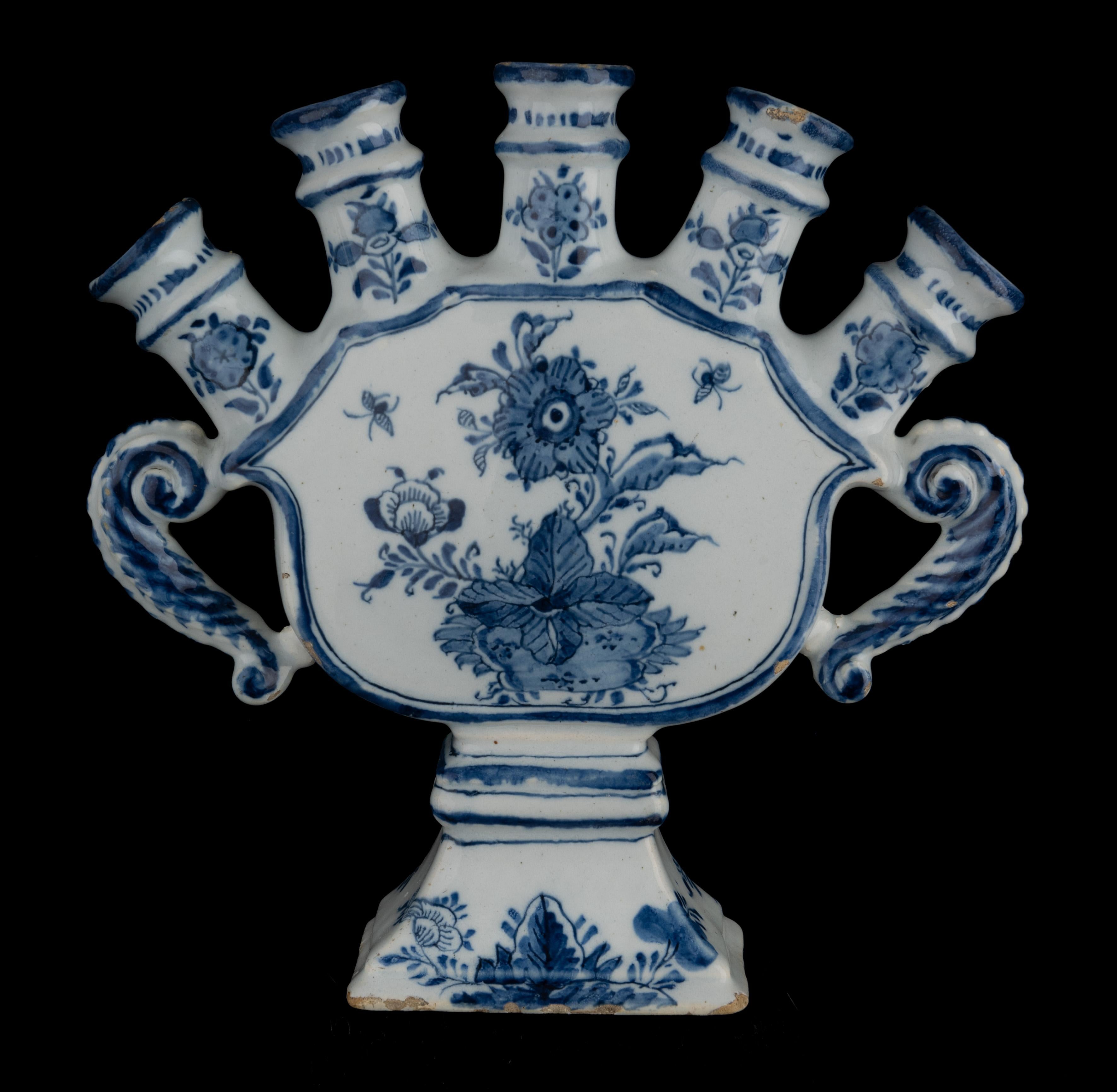 Baroque Delft Blue and White Flower Vase with Spouts 1720-1730 Tulip Vase For Sale