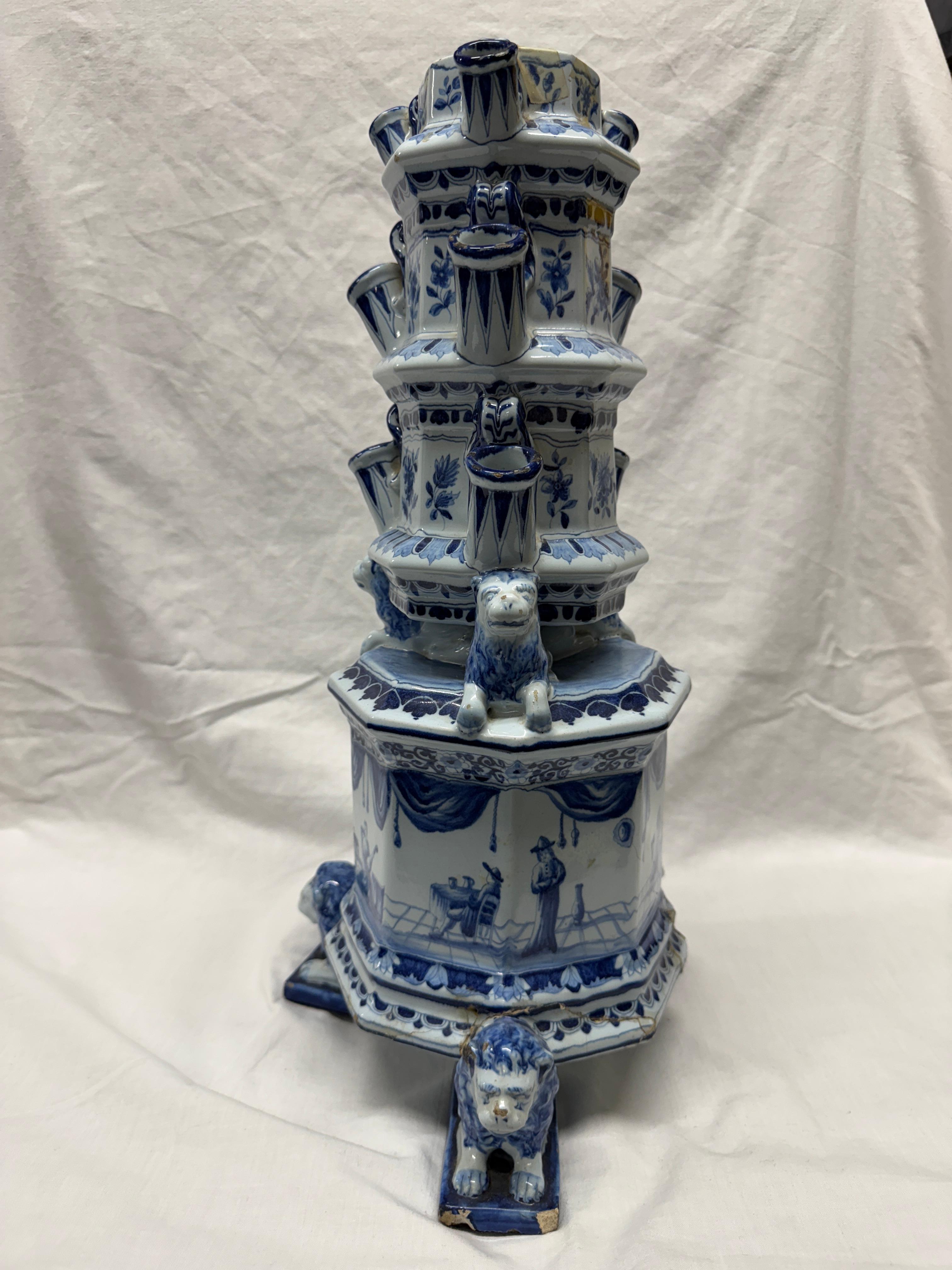 Céramique Vase à fleurs / Tulipiere bleu et blanc de Delft en vente