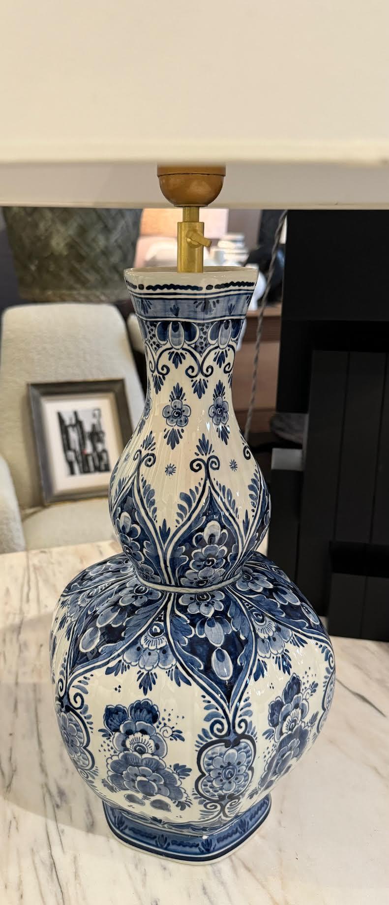 Dutch Delft Blue And White Traditional Pattern Gourd Shape Lamp, Netherlands, 1940s