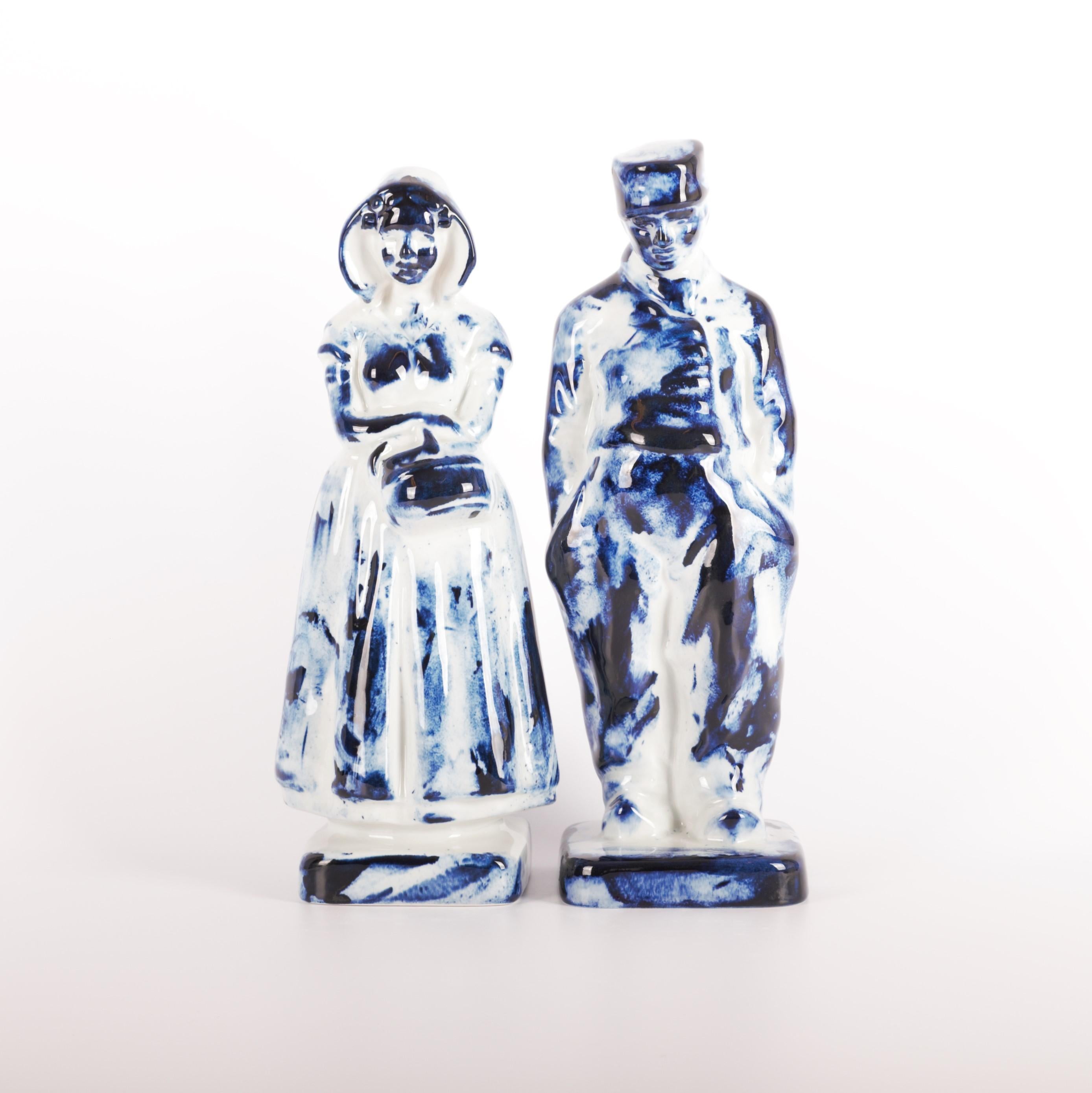 Dutch Delft Blue Farmer & Farmer Wife #4, by Marcel Wanders, Handpainted, 2006, Unique For Sale