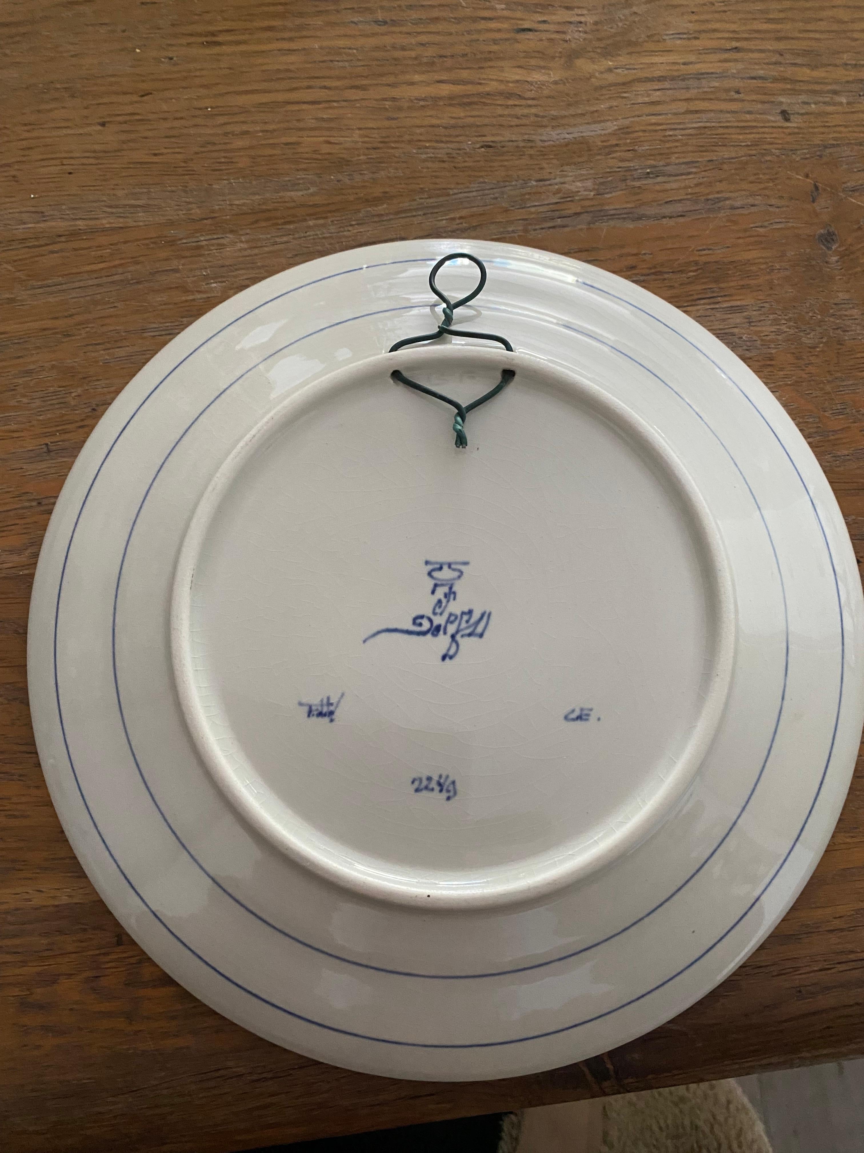 Metà XX secolo Piatto da portata blu di Royal Delft in vendita