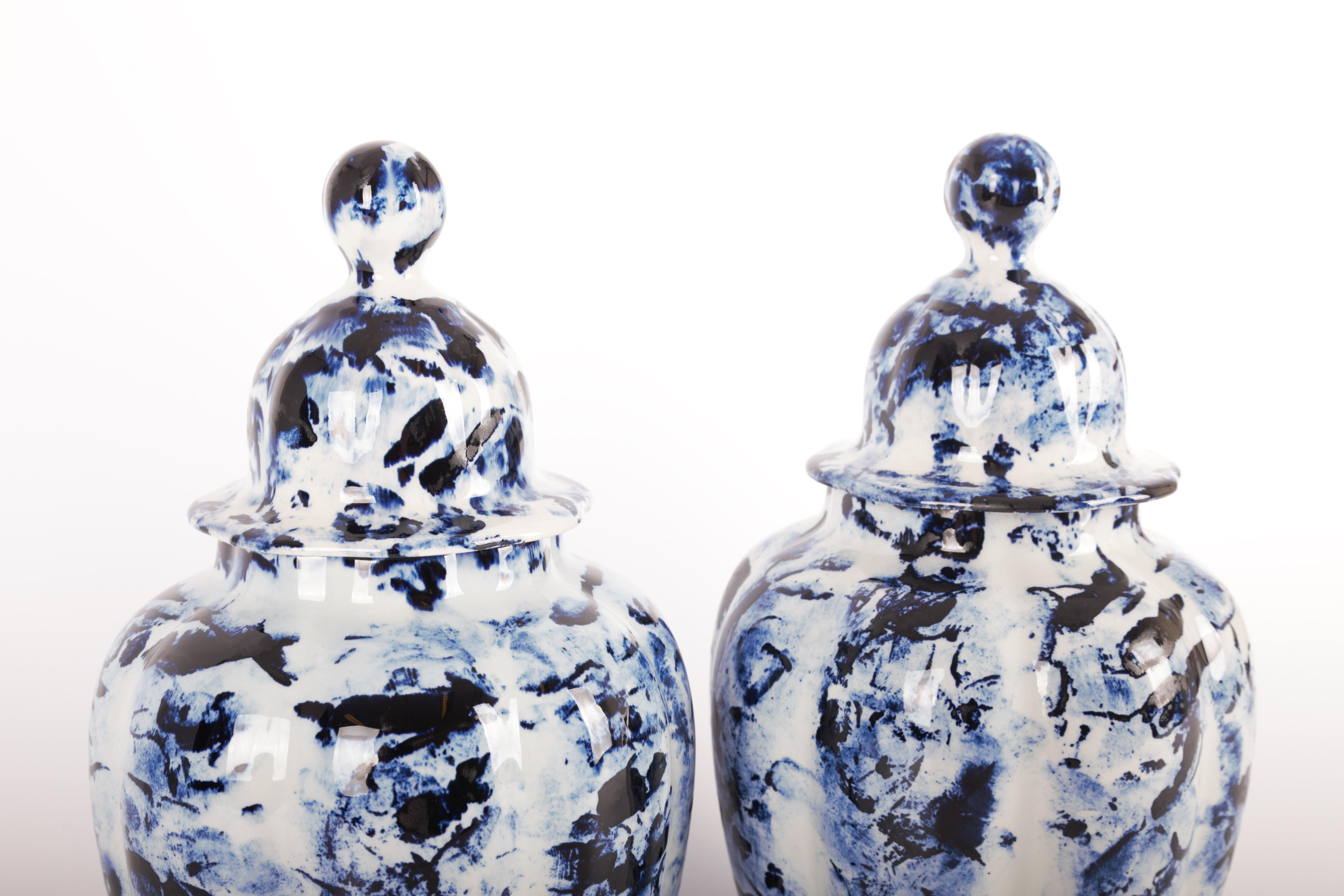 Contemporary Delft Blue Set of 2 Vase with Lid, by Marcel Wanders, Hand Painted, 2006, Unique For Sale