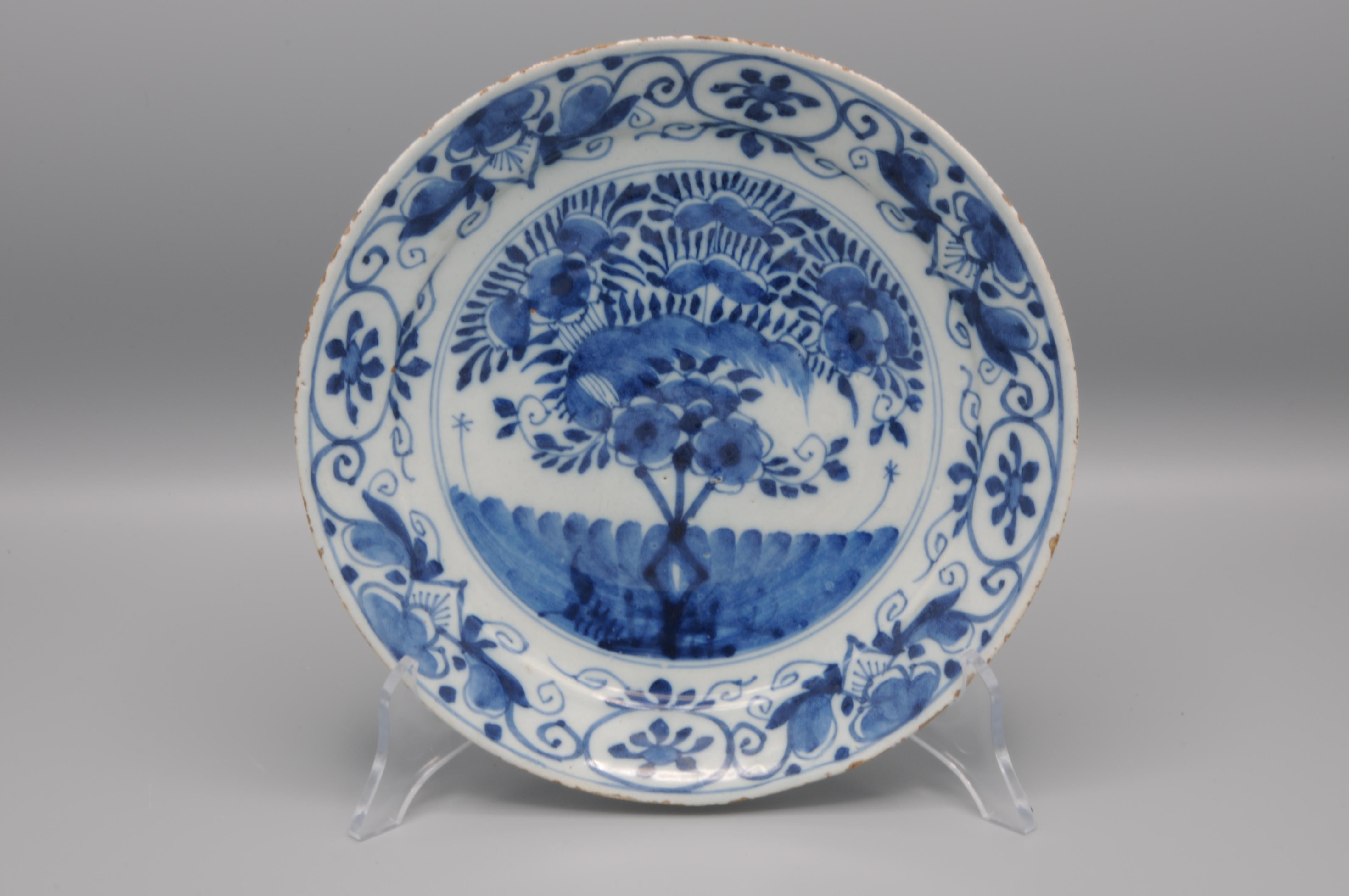 Delft Blue set of 'Tea Tree' plates - mid 18th century In Good Condition For Sale In DELFT, NL