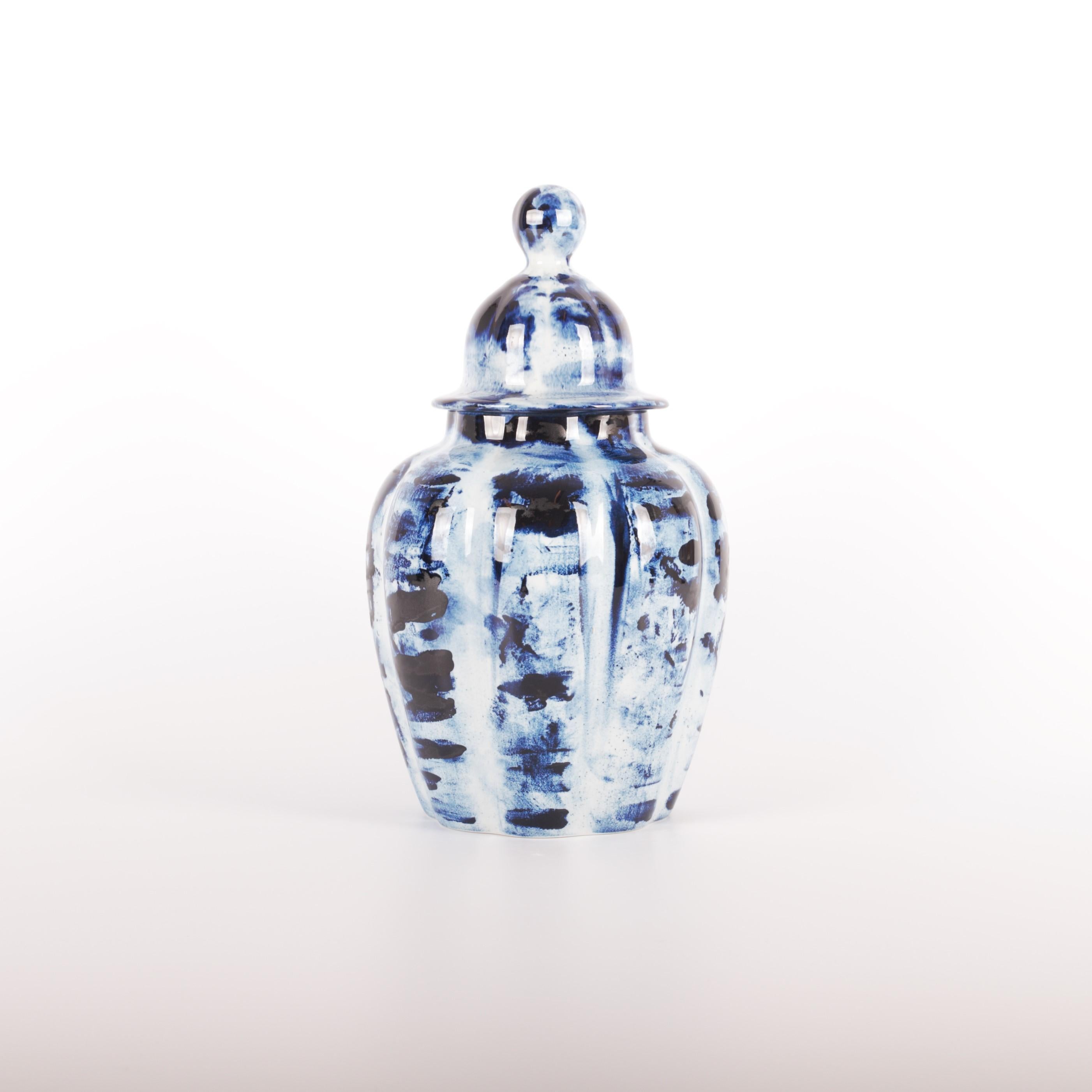 Delft Blue Vase with Lid (Pul, 30cm high) is available as an exclusive Personal Edition, Marcel Wanders' label carrying works of a more personal and experimental nature. The pieces of the Delft Blue series are unlimited unique by Marcel's one minute