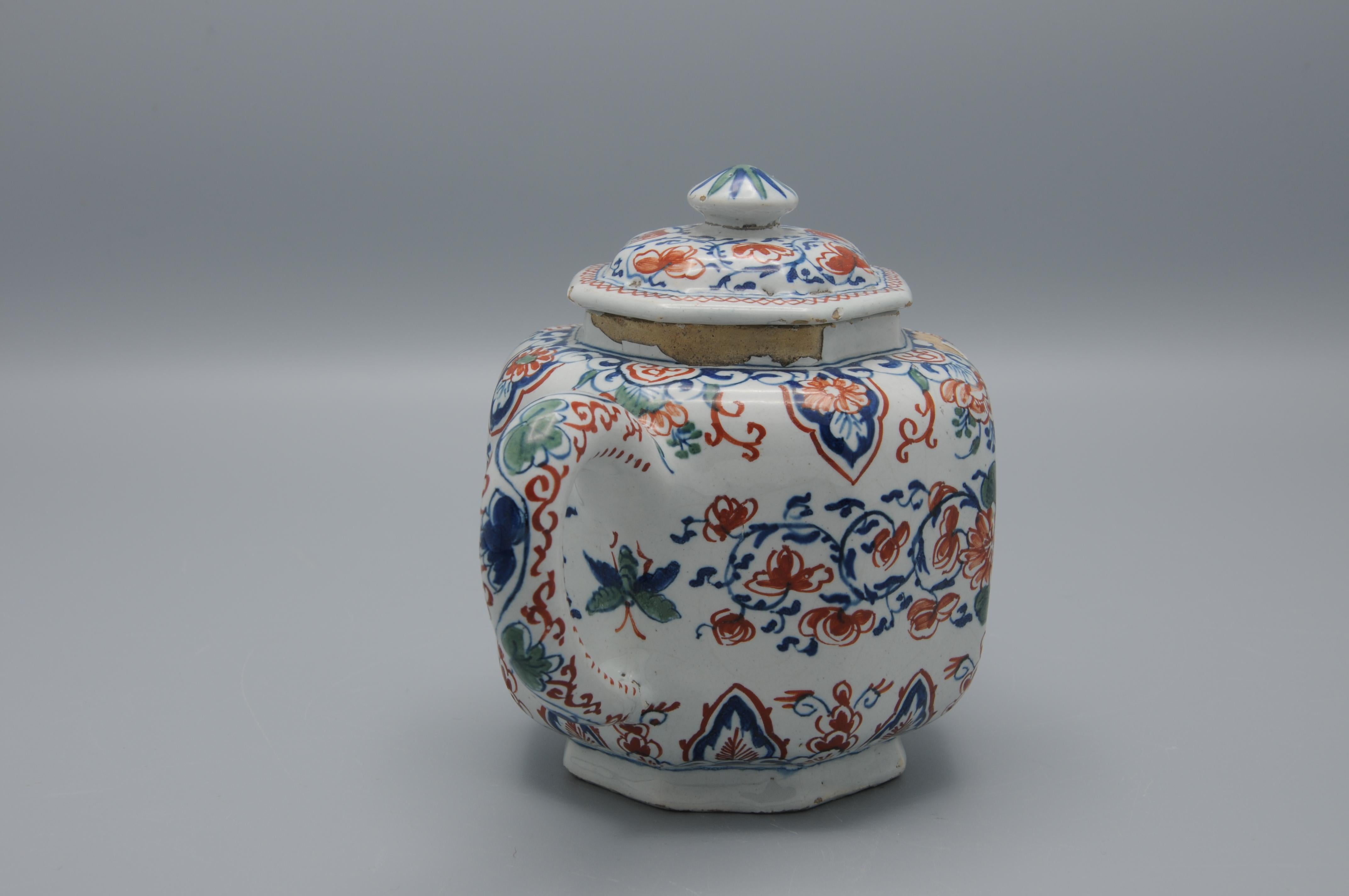 Théière octogonale polychrome décorée en cachemire de Delft Bon état - En vente à DELFT, NL