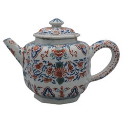 Delft - Cashmere decor delftware polychrome octagonal teapot