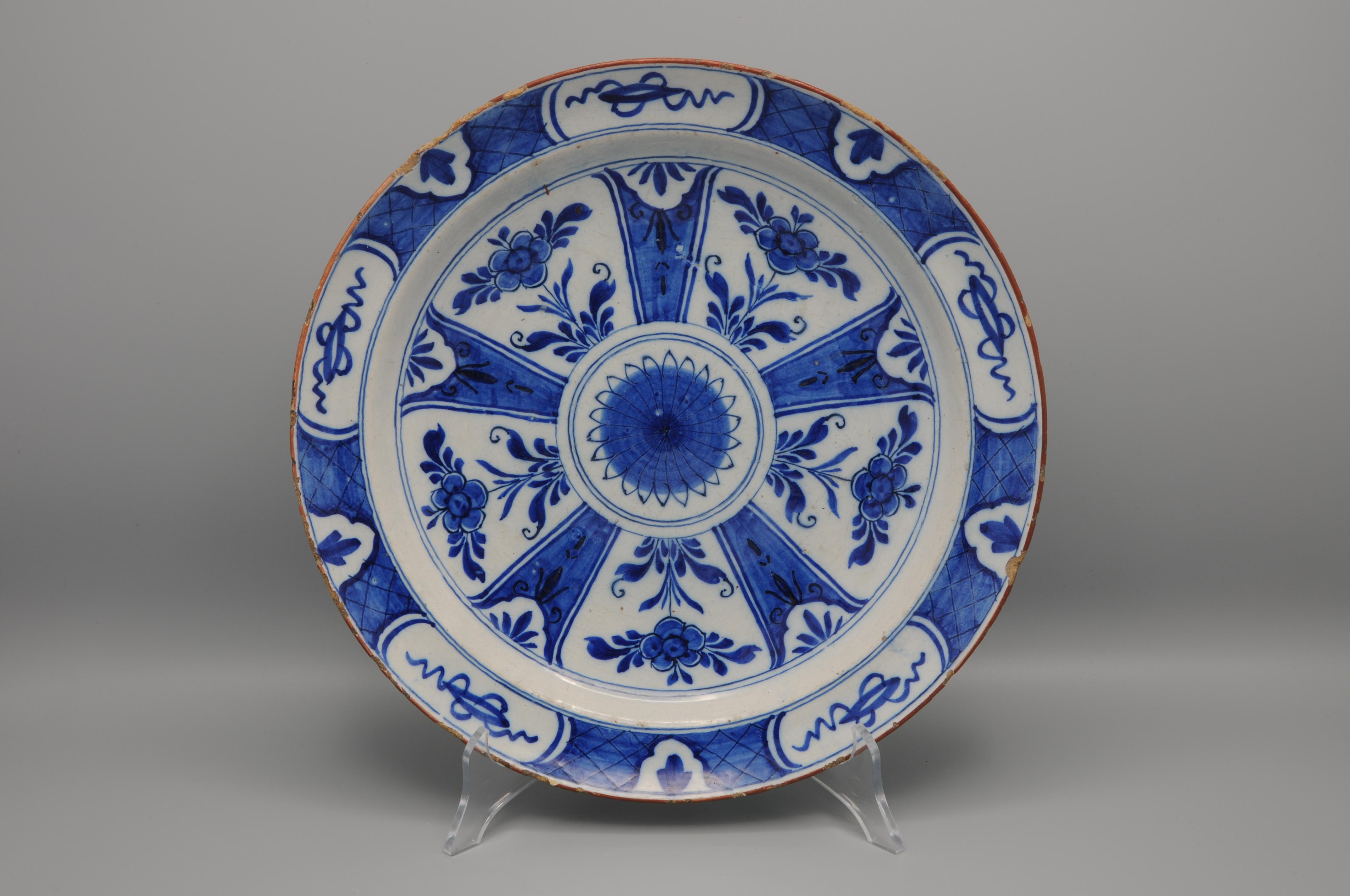 Dutch Delft - Delft blue and white dish, first half 18th century For Sale