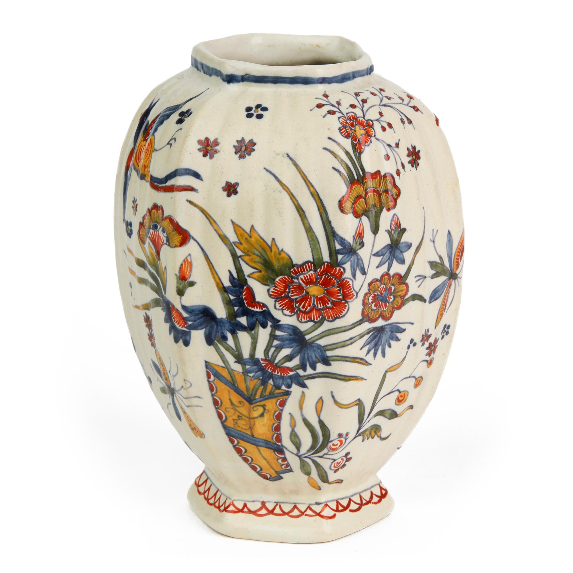 Delft Faience Polychrome Painted Pottery Vase, 18th-19th Century In Good Condition In Bishop's Stortford, Hertfordshire