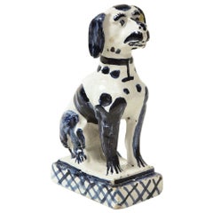 Figura di cane seduto di Delft