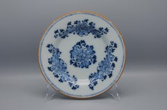 Delft - floral chrysanthemum plate by "The Porceleyne Bijl' - Late 18th century