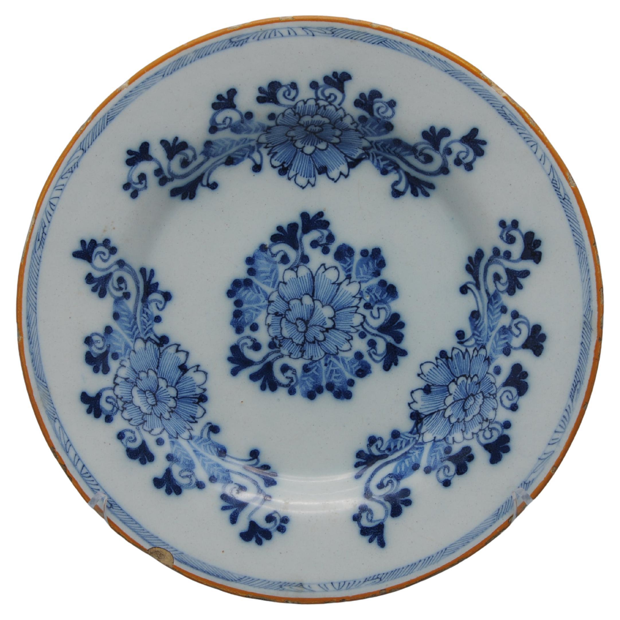 Delft - plato de crisantemos florales de "The Porceleyne Bijl' - Finales del siglo XVIII