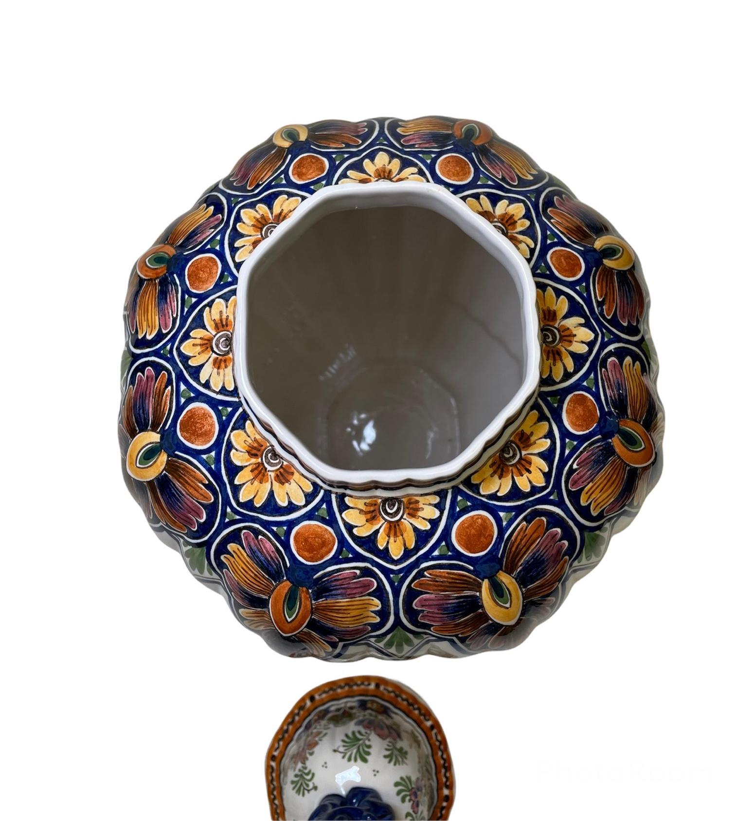Delft Hand Painted Porcelain Lidded Urn Vase/Ginger Jar 8