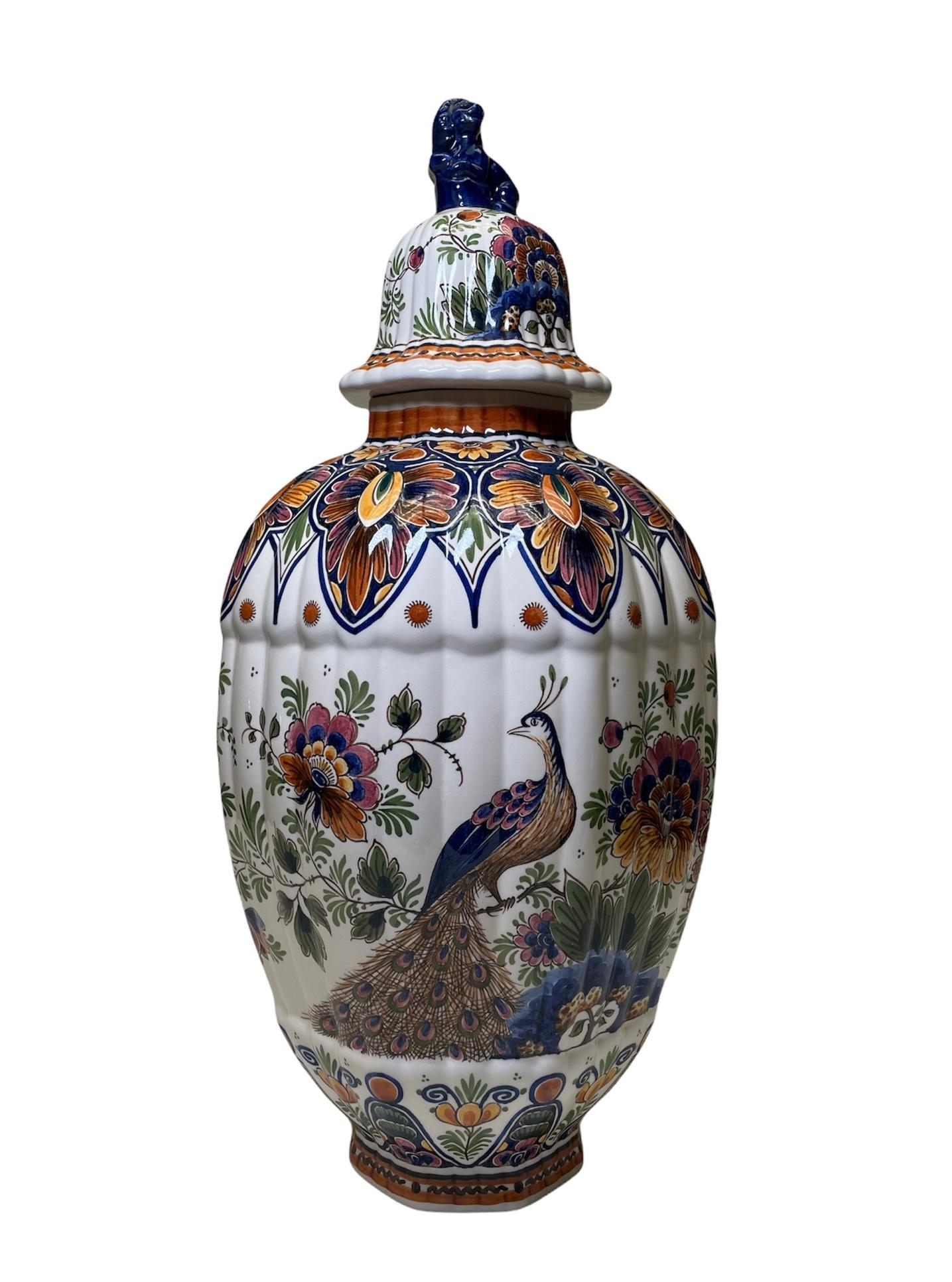 Delft Hand Painted Porcelain Lidded Urn Vase/Ginger Jar 2