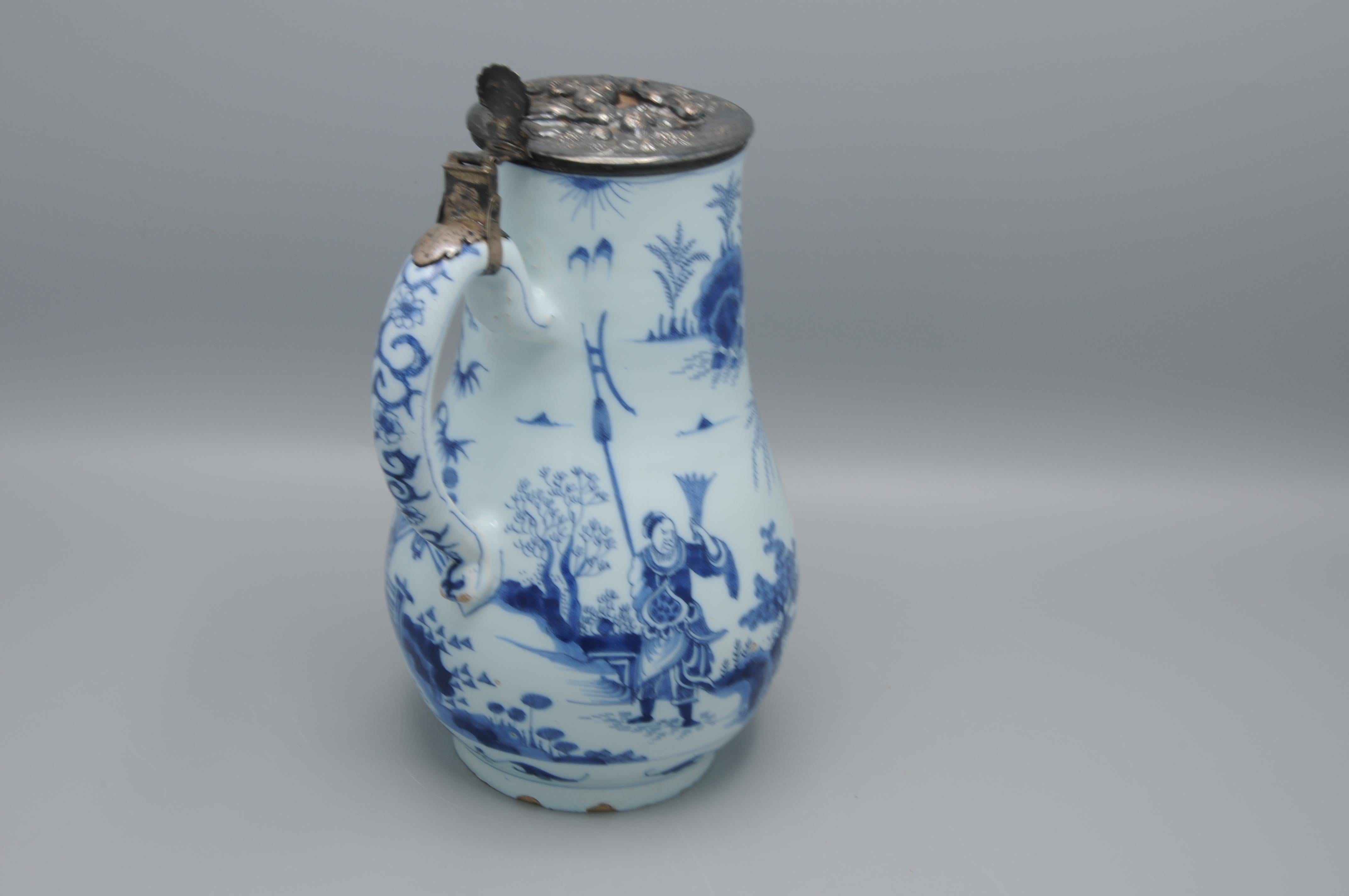 Cotto Delft - Brocca in Delft blu con decoro 
