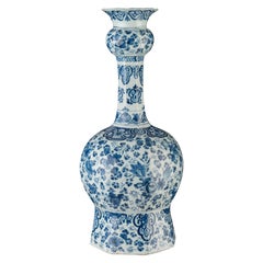 Delft:: Große blau-weiße Knoblauch-Kopf-Flaschenvase:: 1700-1720