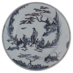  Delft, gran plato de chinoiserie azul y morado hacia 1680  