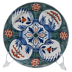 Antique Delft - Large green and polychrome 'Four Hearts' dish - 18th century