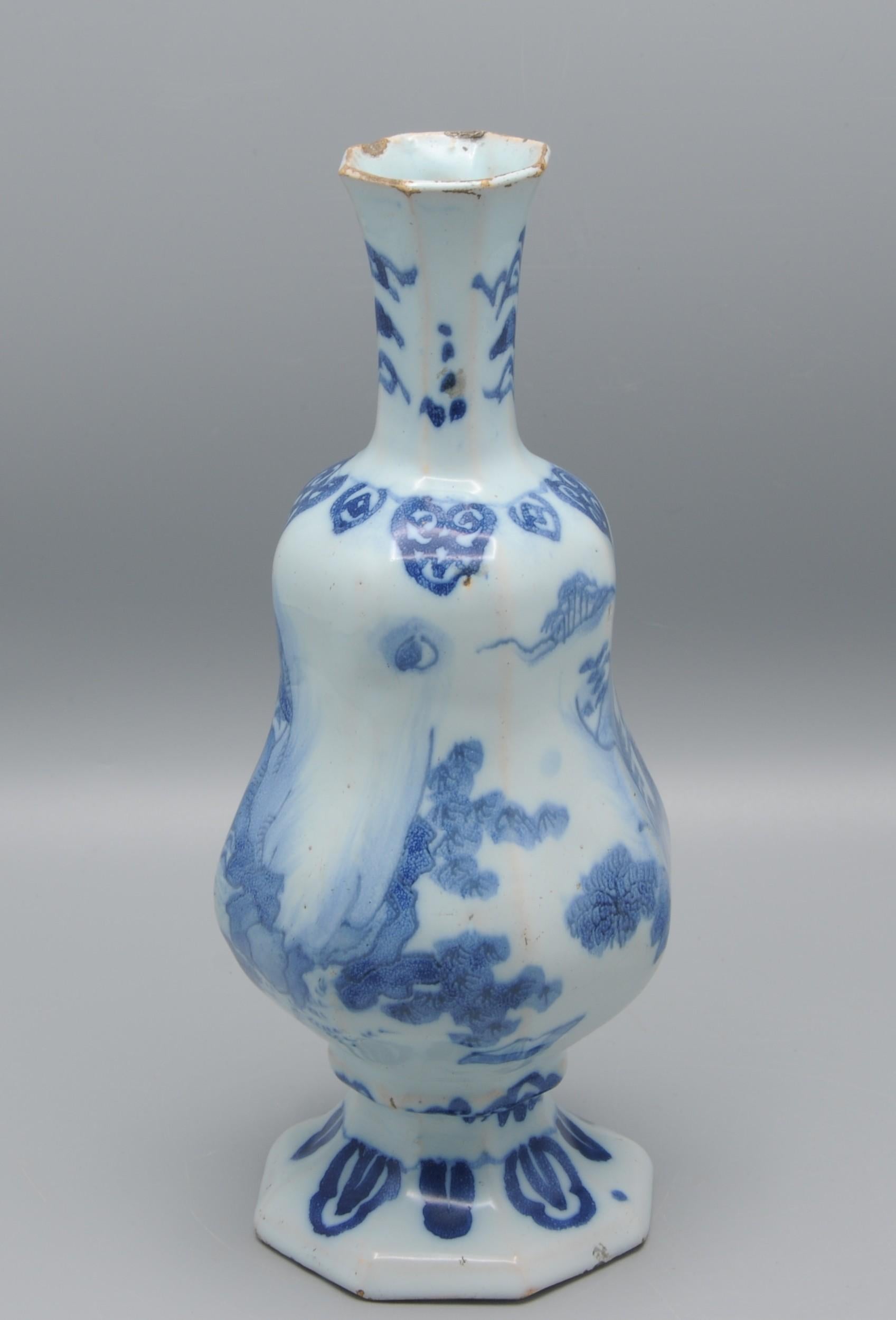 Glazed Delft - octagonal kalbas shaped vase,  late 17th century For Sale