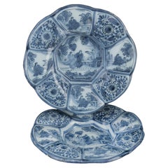 Delft Pair of blue and white chinoiserie lobed dishes 1680-1700 