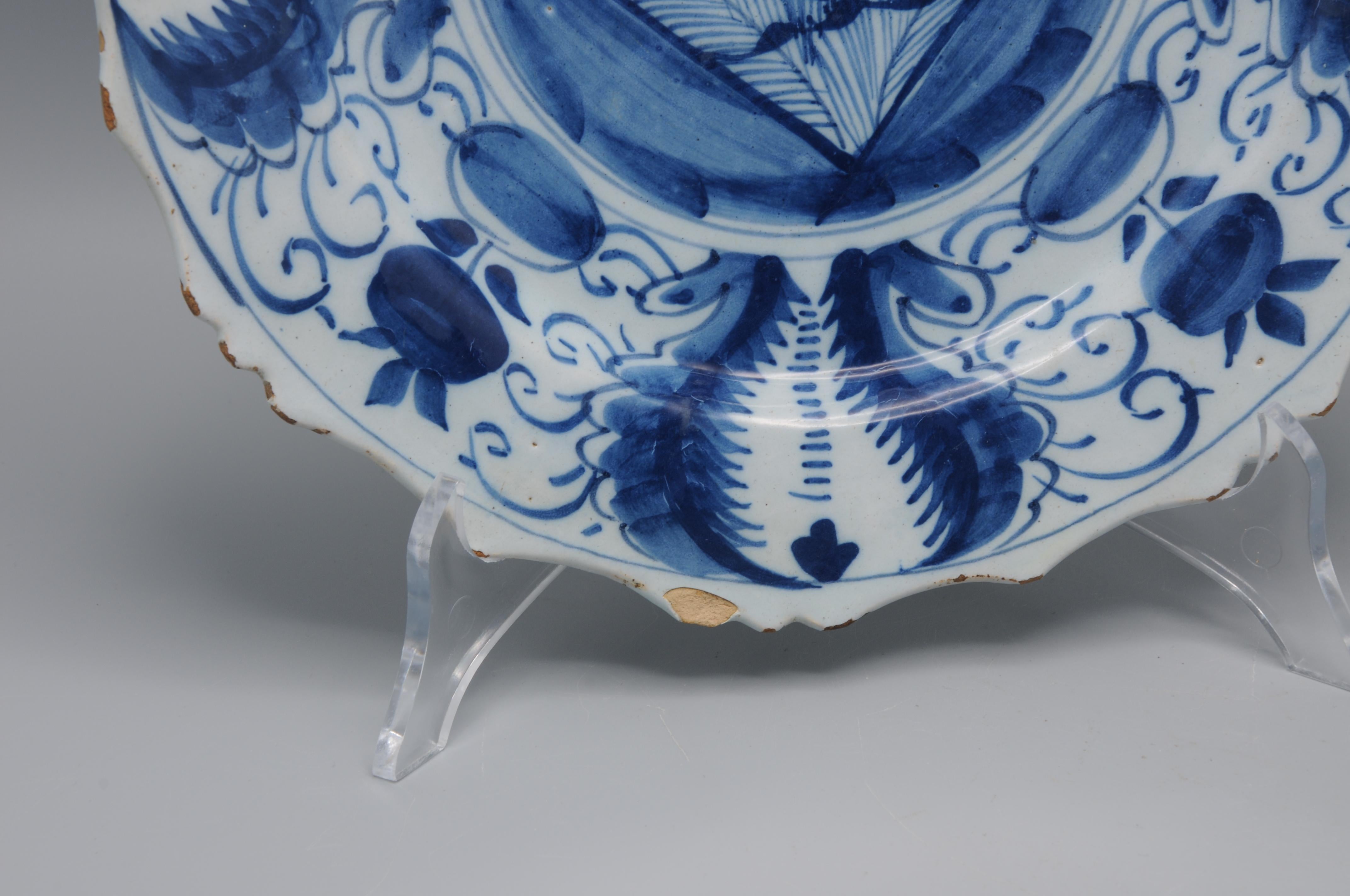 Dutch Delft - Pair of blue and white Delftware plates - 18th century For Sale