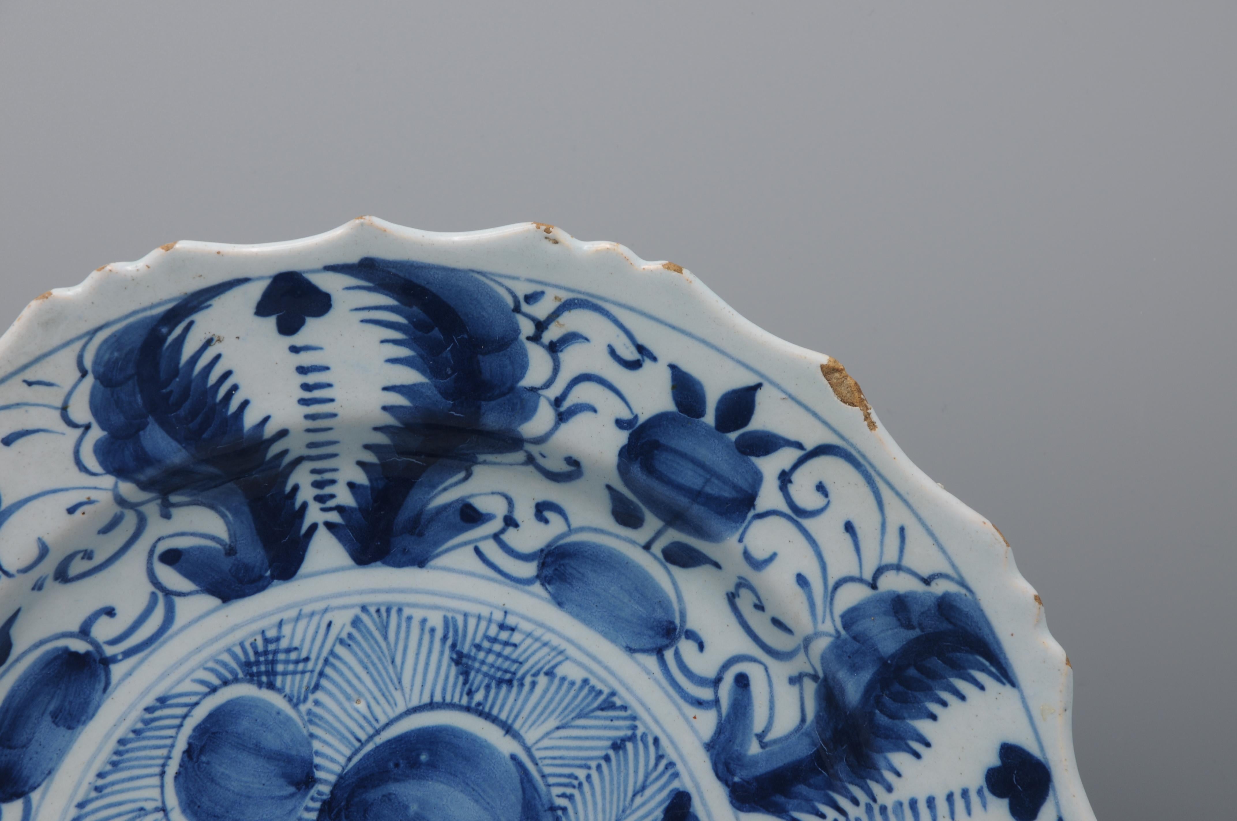 Earthenware Delft - Pair of blue and white Delftware plates - 18th century For Sale