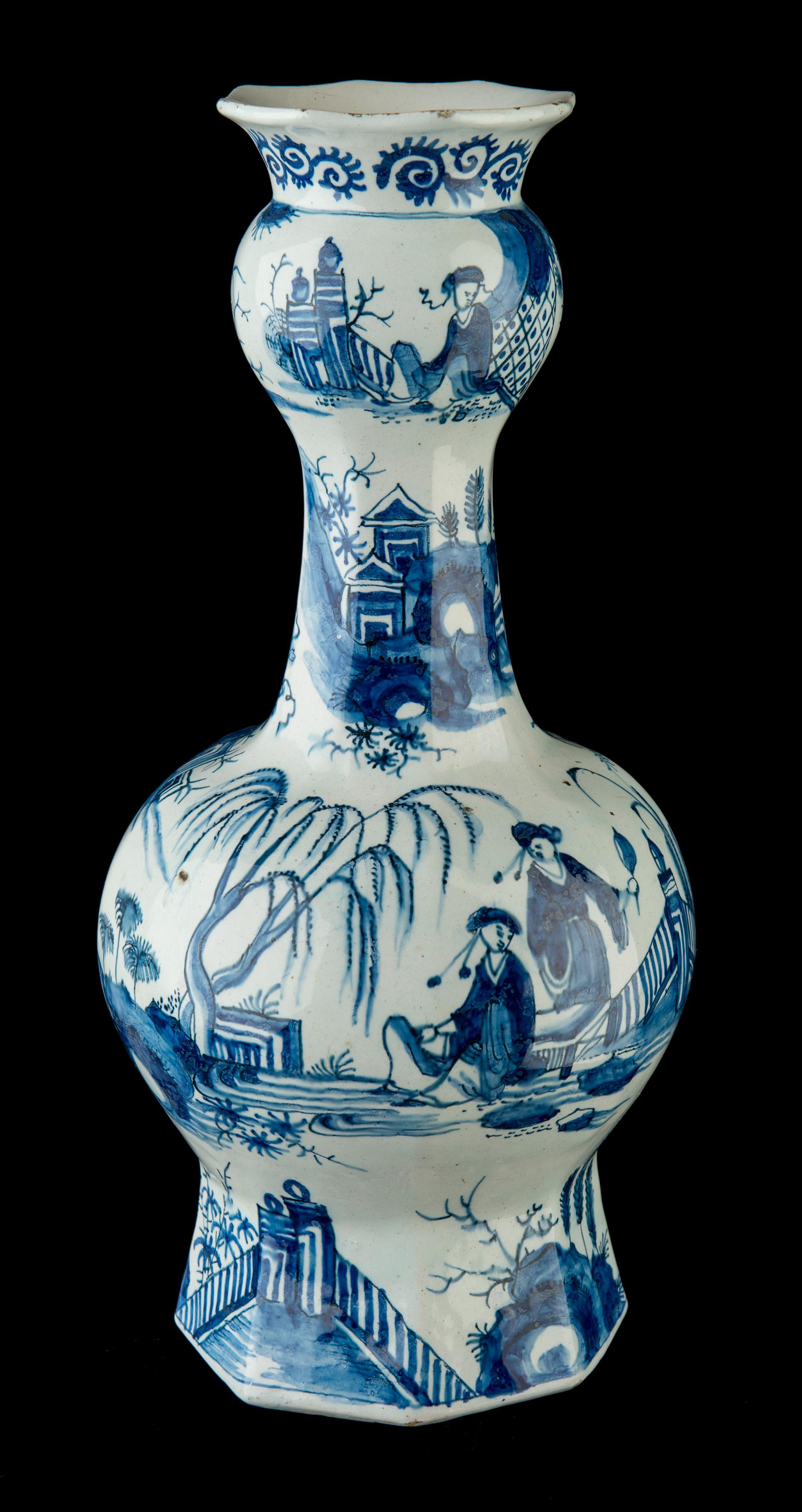 Delft, Pair of Blue and White Garlic-Head Bottle Vases, circa 1700 6