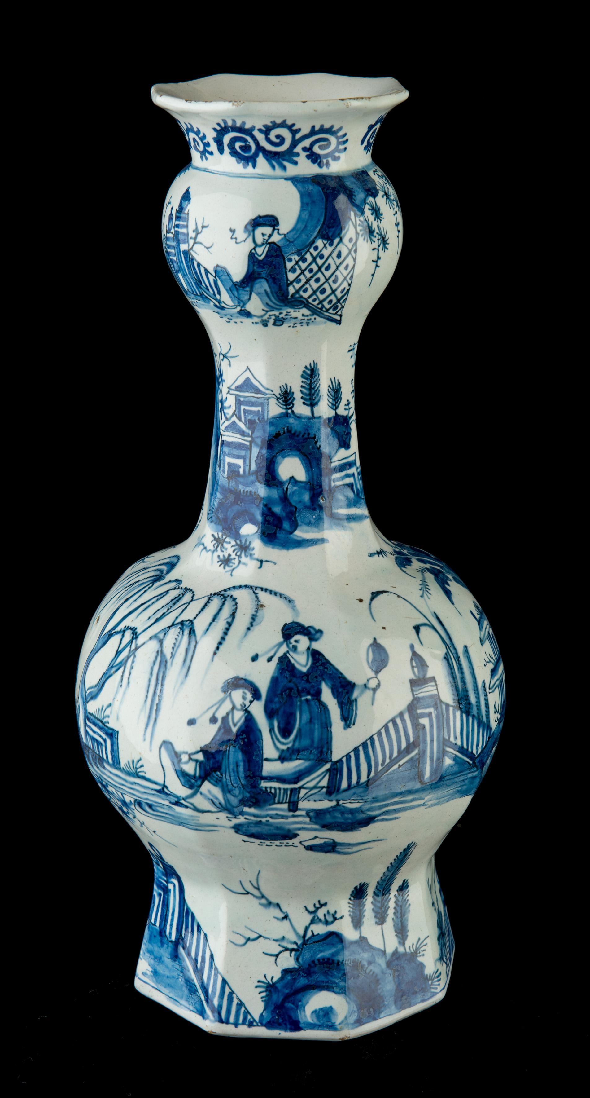 Ceramic Delft, Pair of Blue and White Garlic-Head Bottle Vases, circa 1700