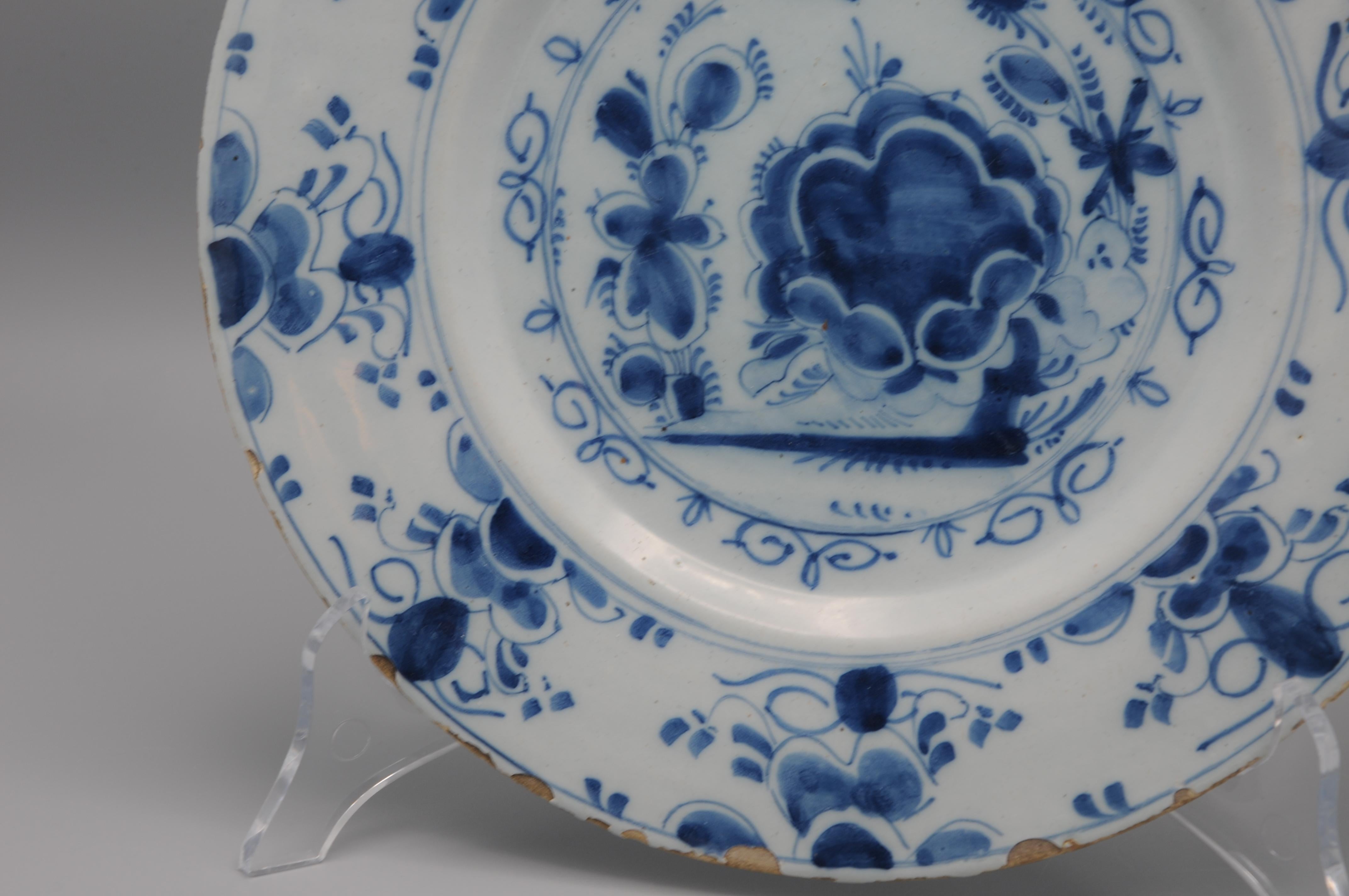 Delft - Pareja de platos florales azules Delfware - Siglo XVIII en venta 5