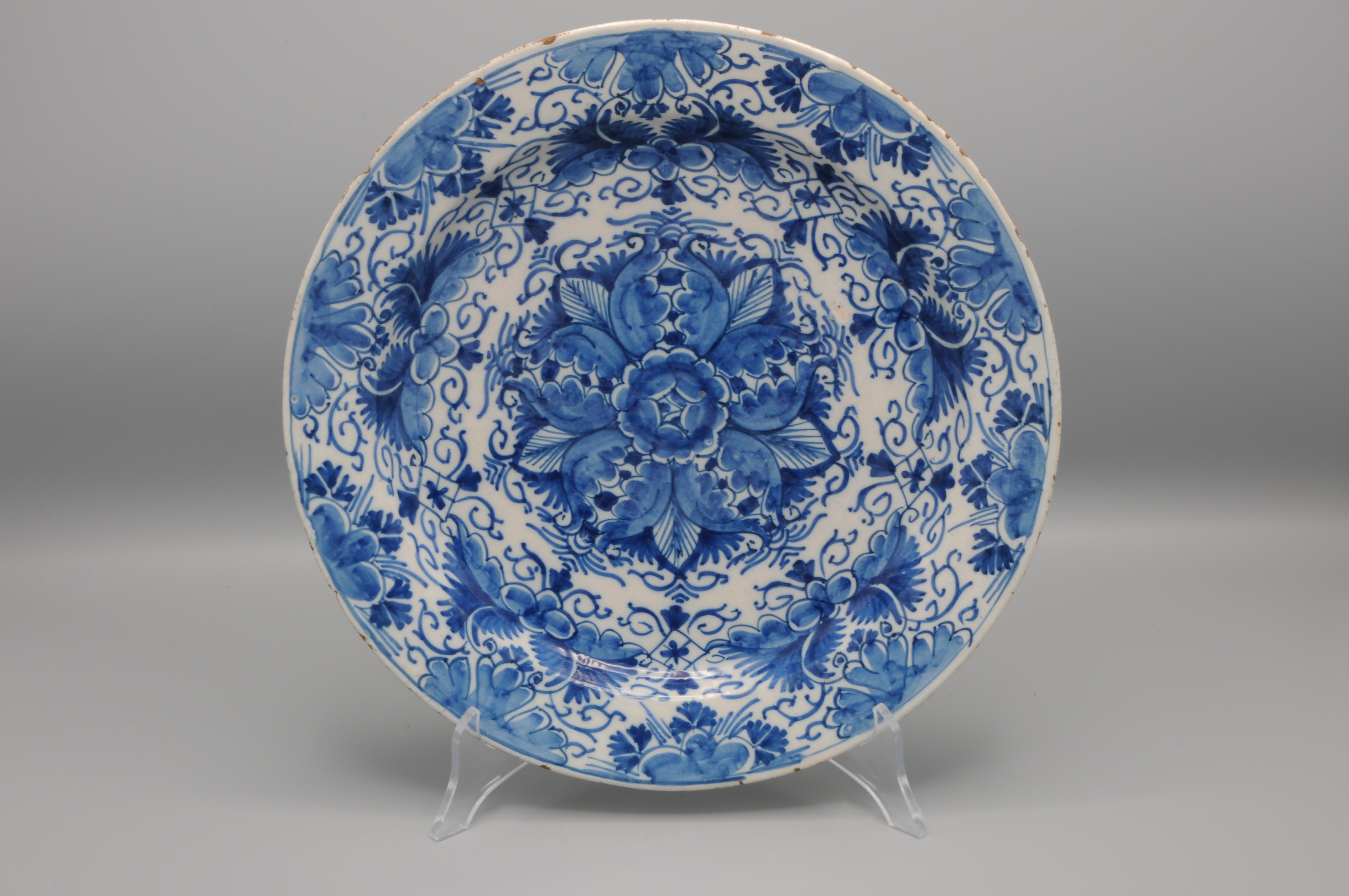 Delft - Pair of dishes - 18th century  For Sale 3