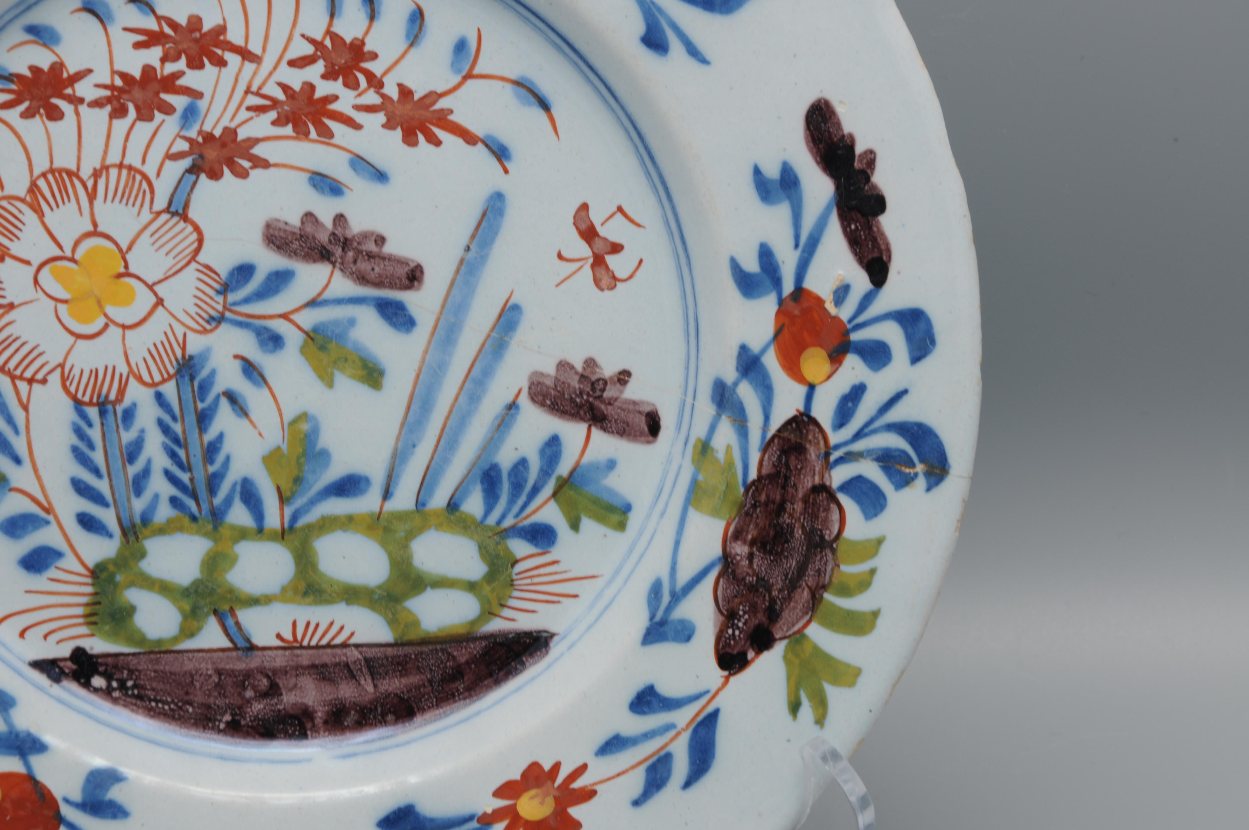 Delft - Pair of polychrome floral Delftware plates - 18th century 5