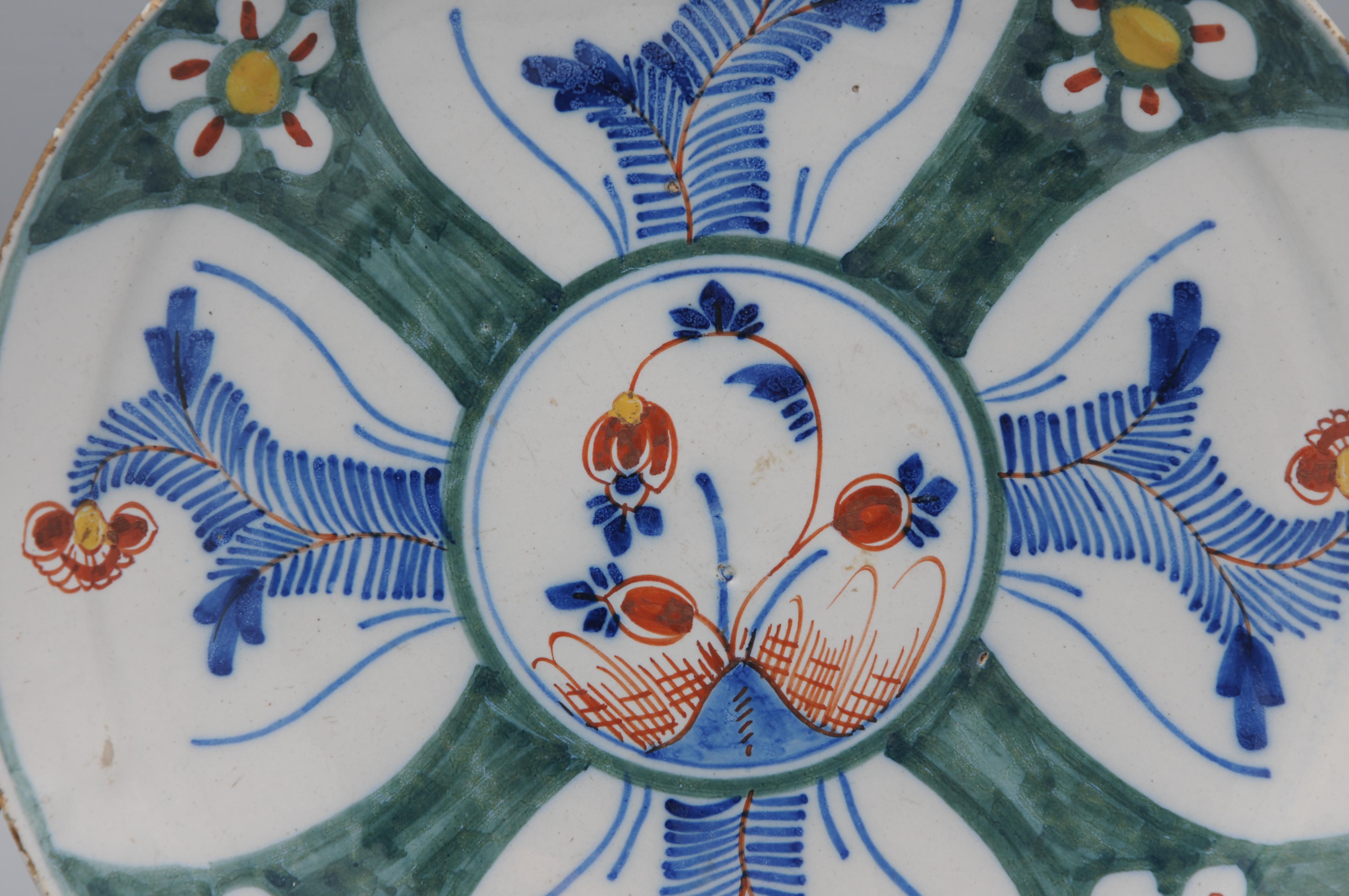 Delft - Pair of polychrome, mainly green, Delfware plates - 18th century 4