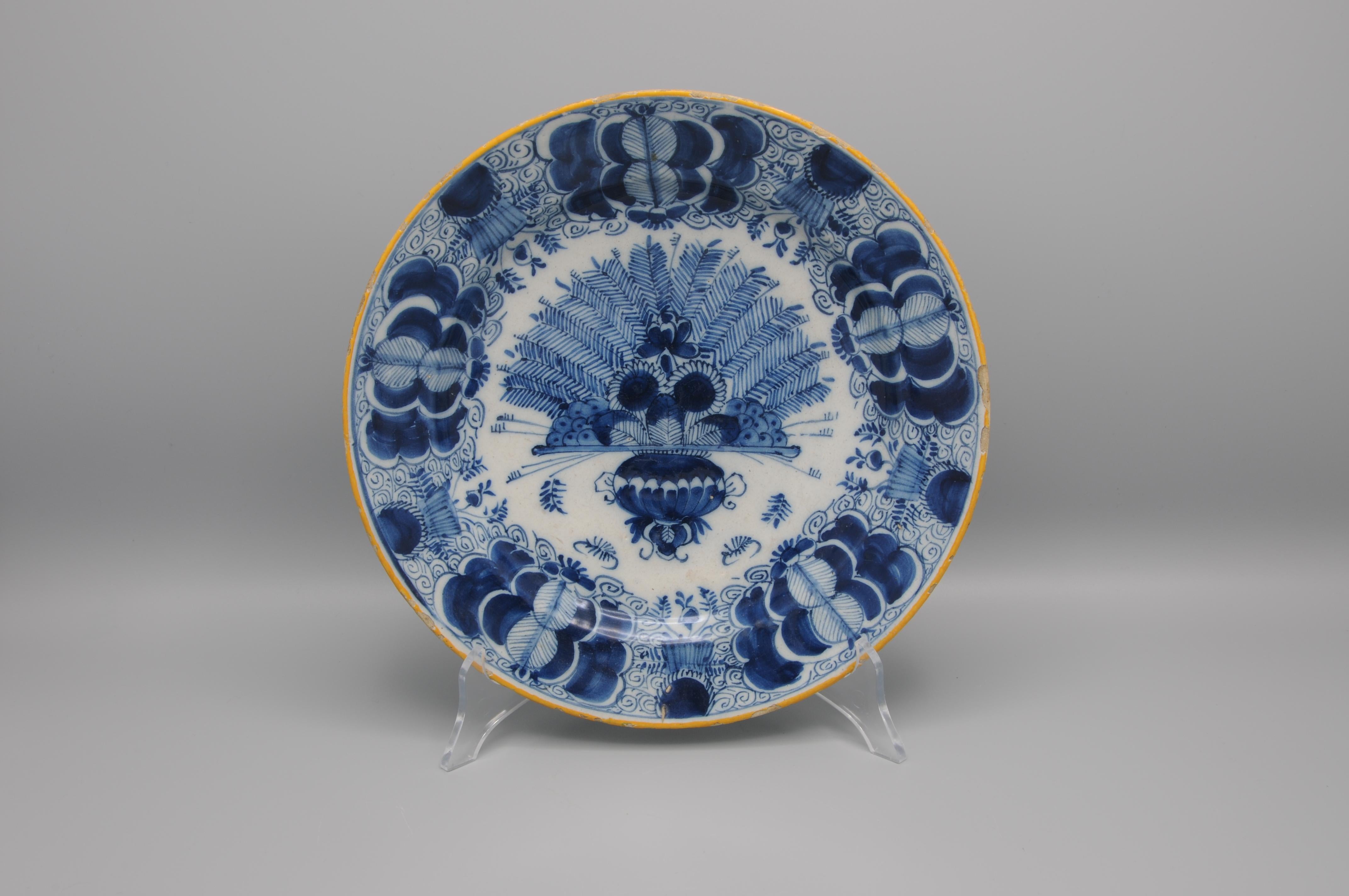 Rococo Plat Pauwenstaart de Delft paon