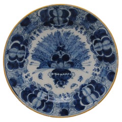 Delft Peacock 'Pauwenstaart' dish - De Claauw