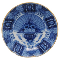 Delft Peacock 'Pauwenstaart' dish - De Claauw
