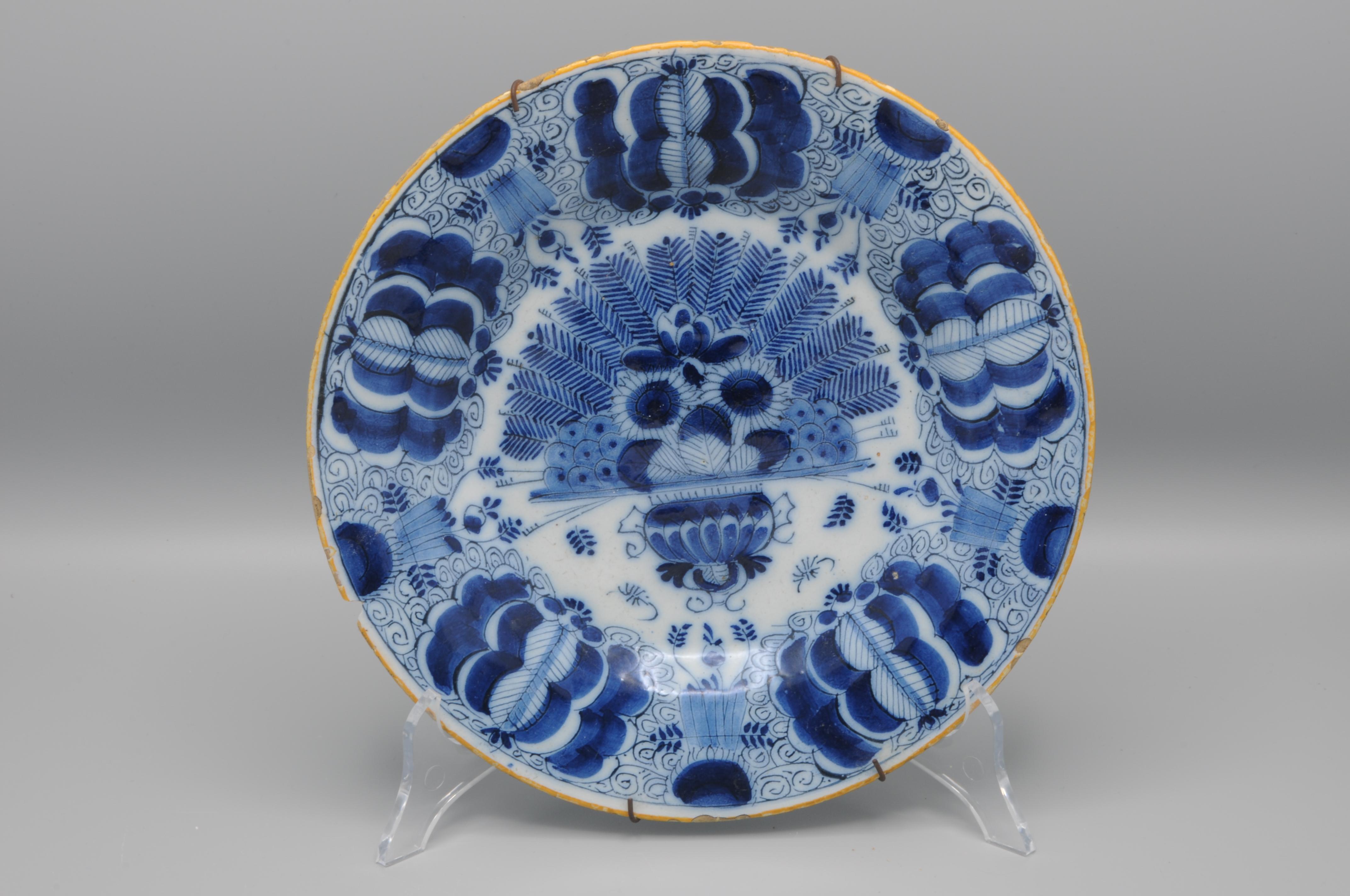 Rococò Piatto con pavone di Delft 