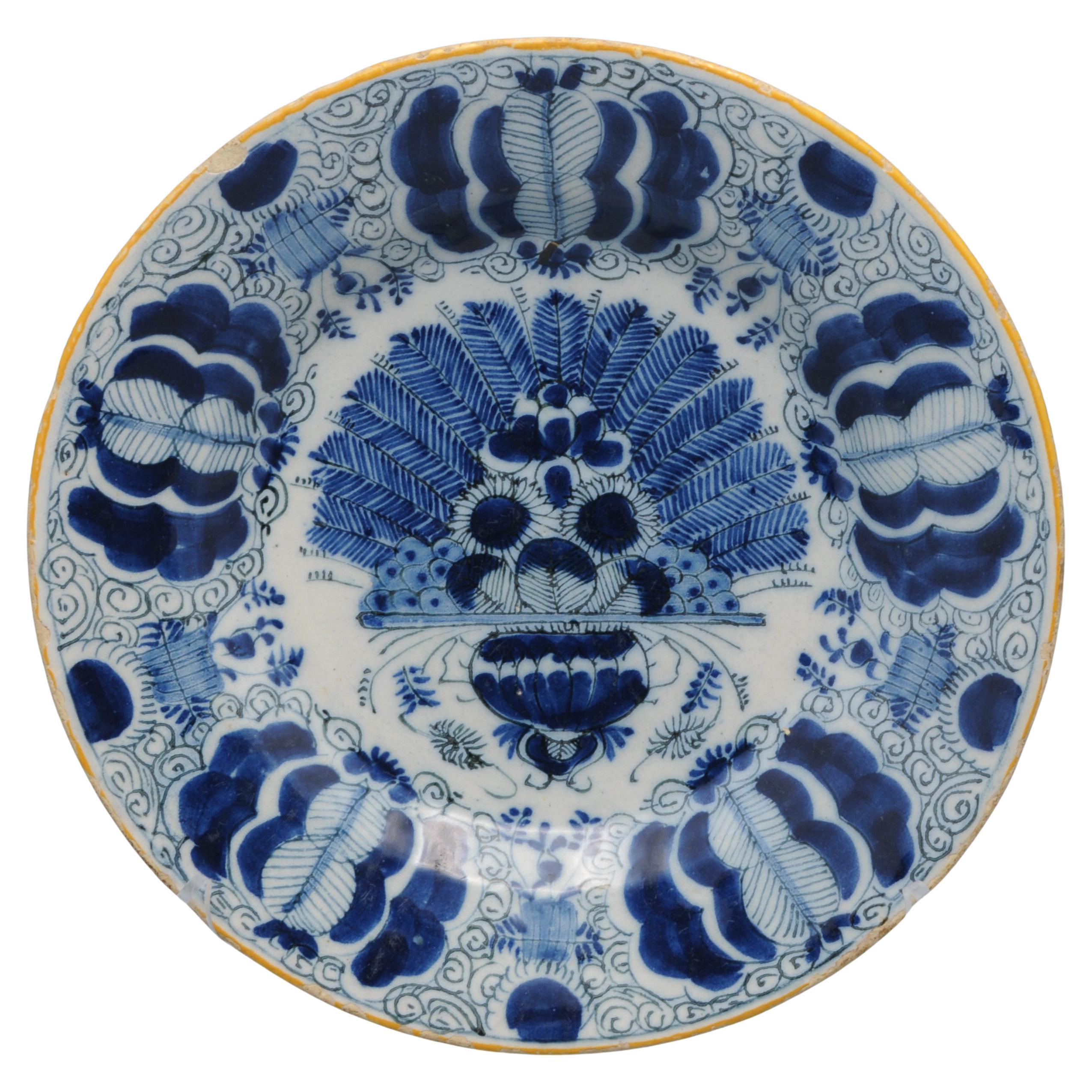 Delft 
Peacock
 plate by 
De Claauw
 - second half 18th century For Sale
