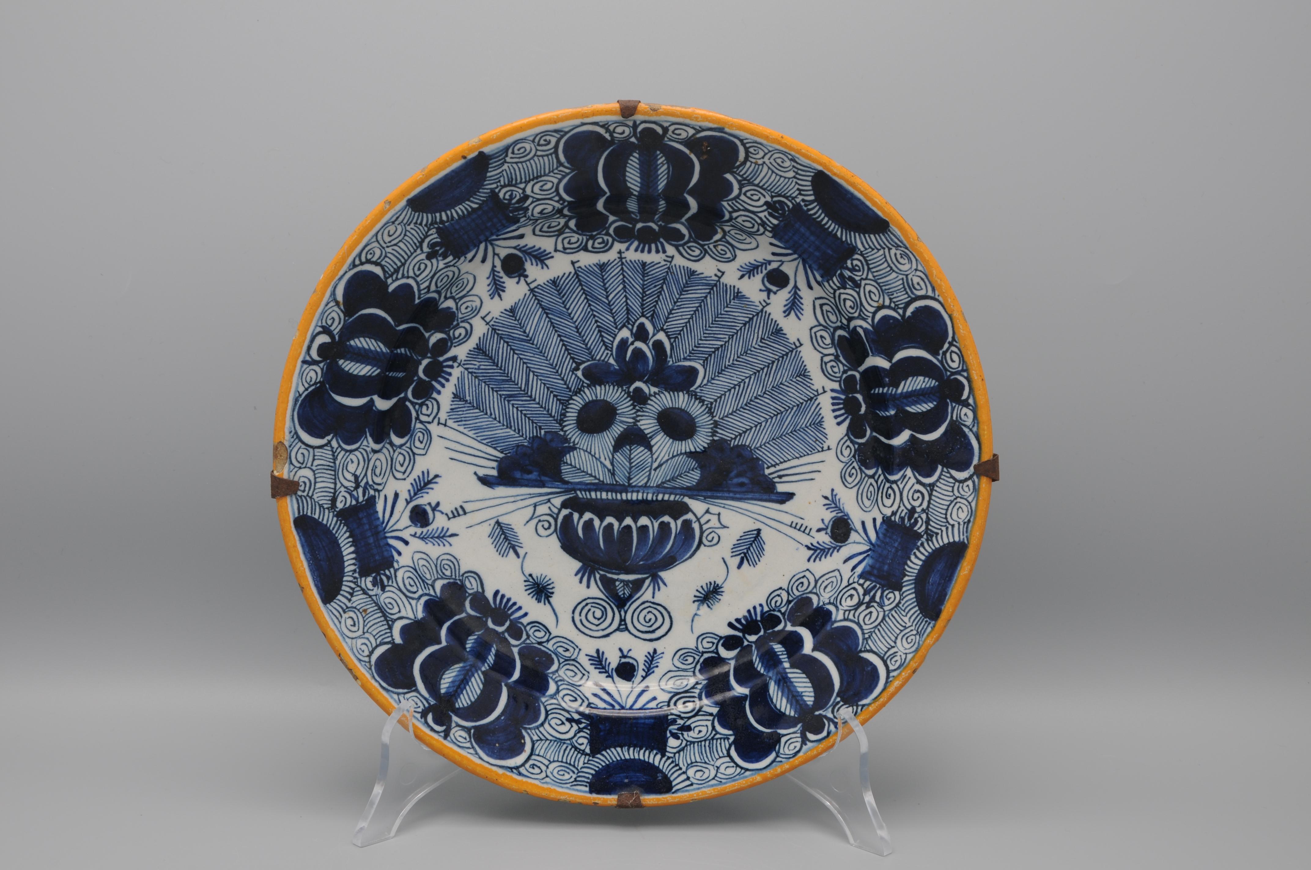 Plato holandés de Delft azul y blanco 