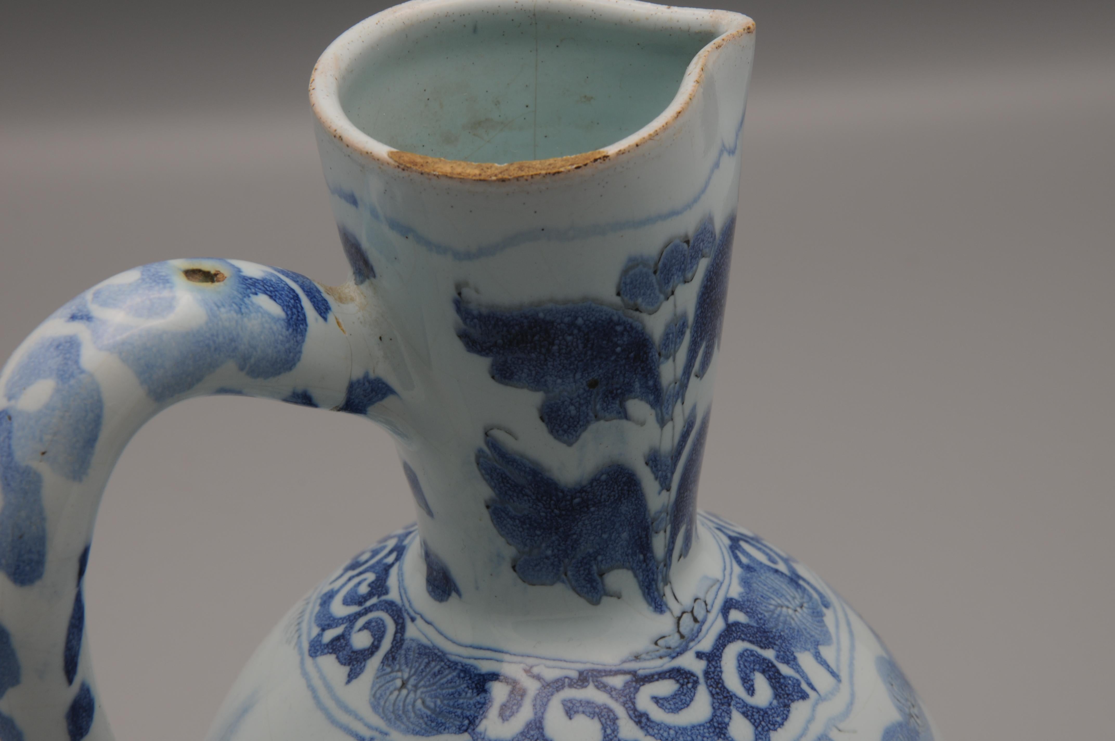 Delft Pitcher 'Chinoiserie' decor, late 17th century For Sale 5