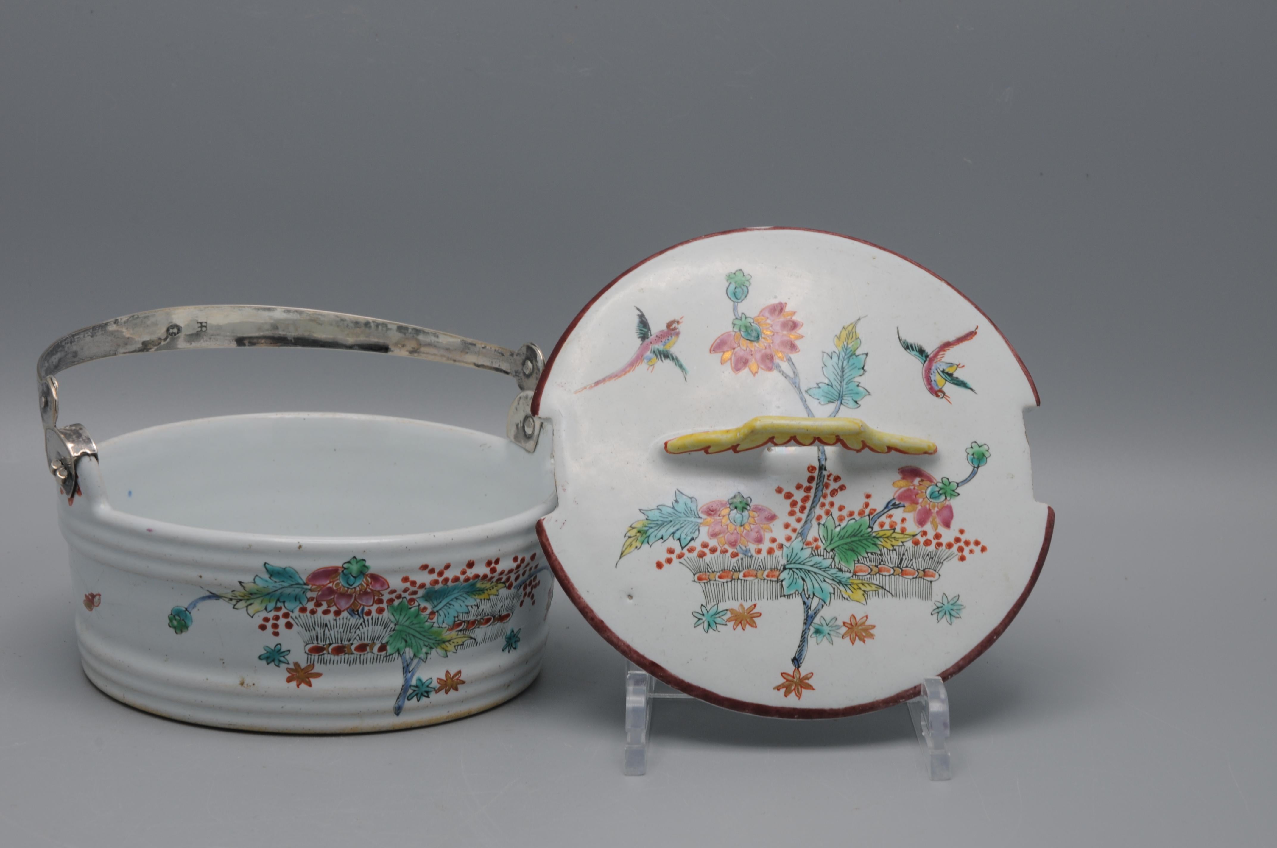 Delft Polychrome Butter Dish with Kakiemon Decoration, 18th Century For Sale 7