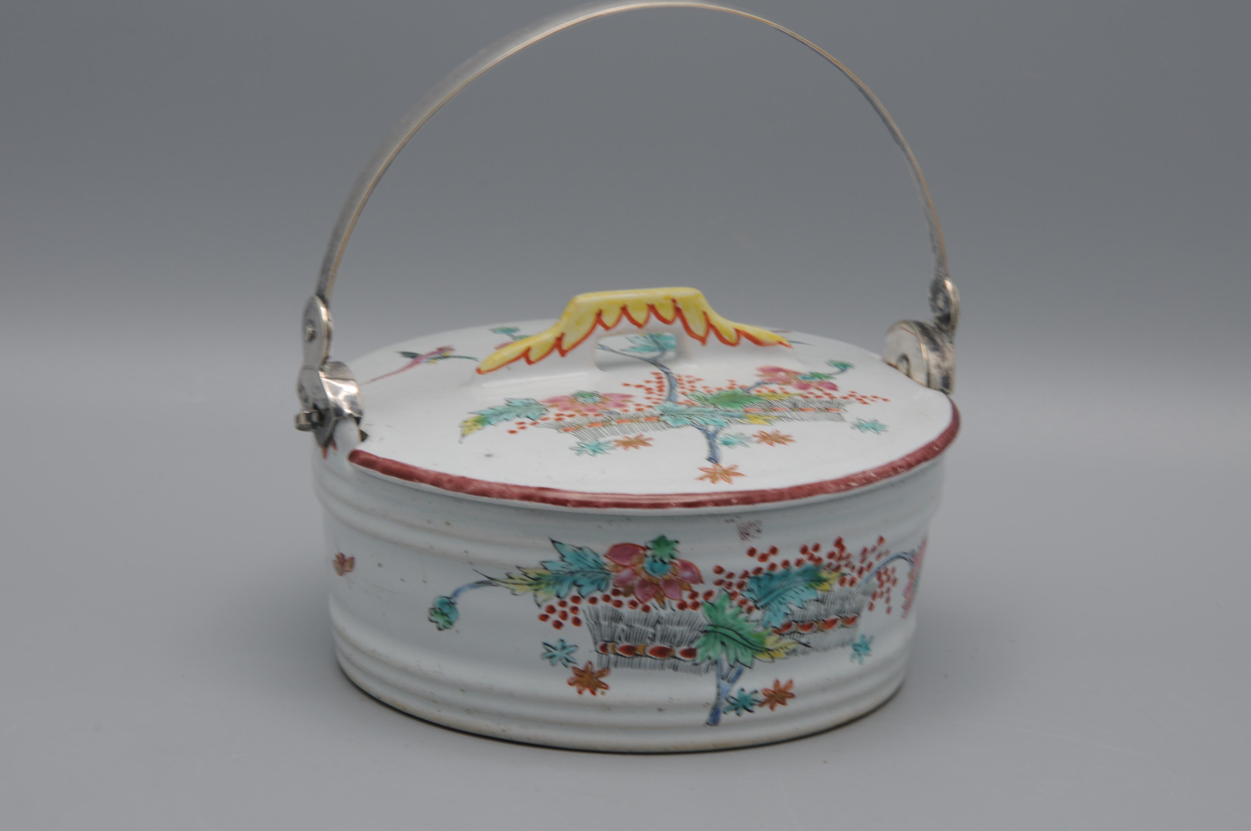 Earthenware Delft Polychrome Butter Dish with Kakiemon Decoration, 18th Century For Sale
