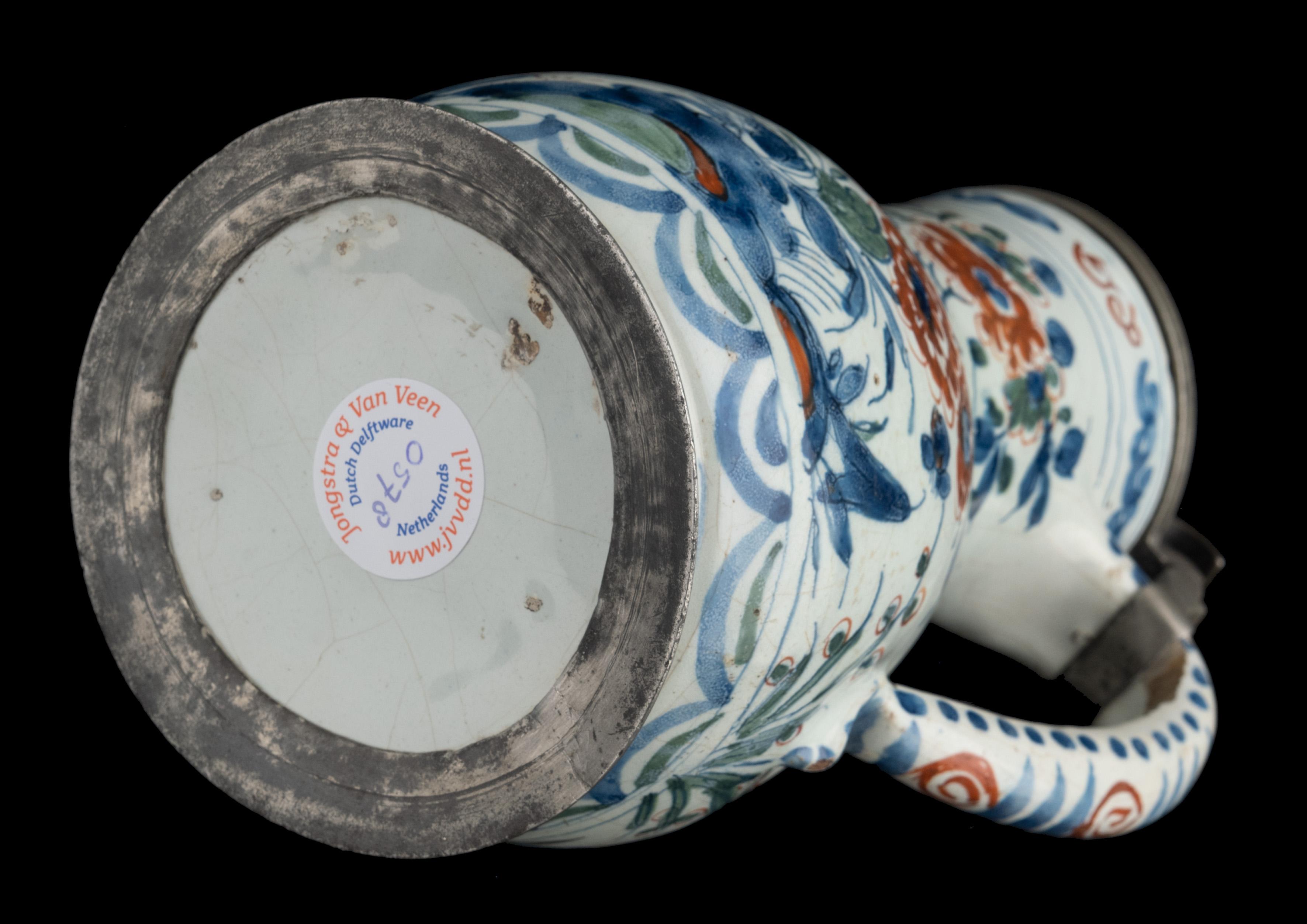 18th Century Delft, Polychrome cashmere beer mug with pewter lid 1700-1710 For Sale
