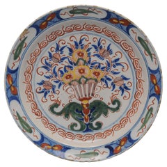 Cargador policromado de Delft - mediados del siglo XVIII