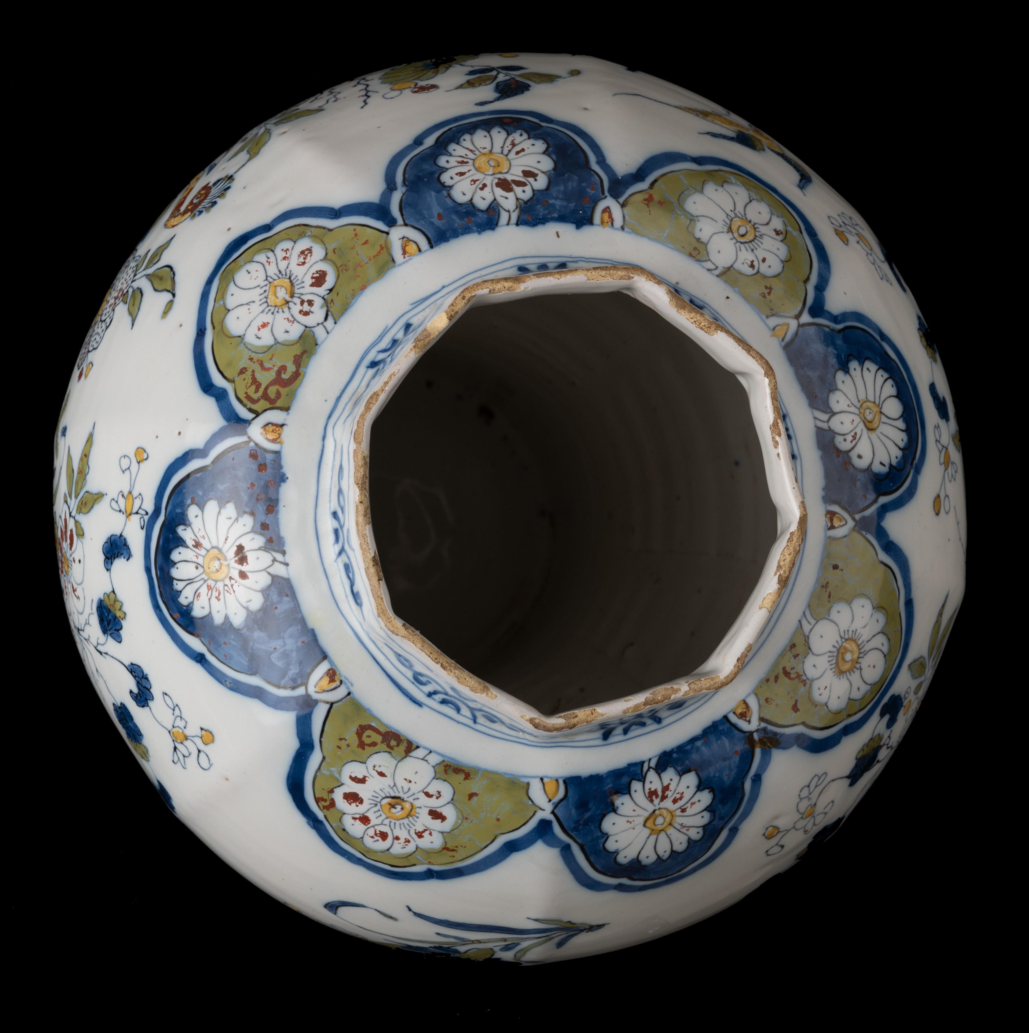 Delft Polychrome Covered Jar with Peacock and Dragon in Landscape, 1690-1700 For Sale 3