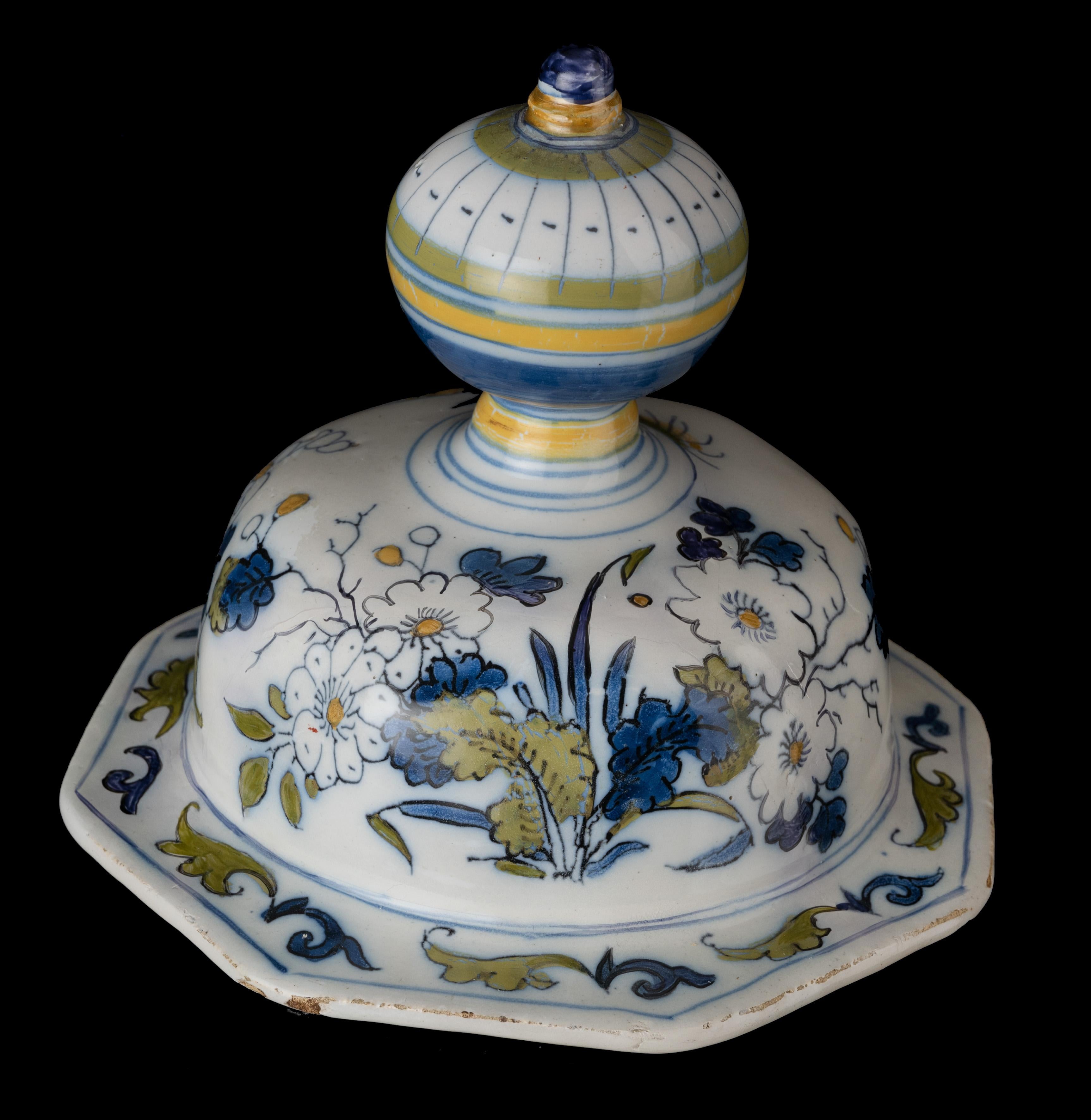 Delft Polychrome Covered Jar with Peacock and Dragon in Landscape, 1690-1700 For Sale 7